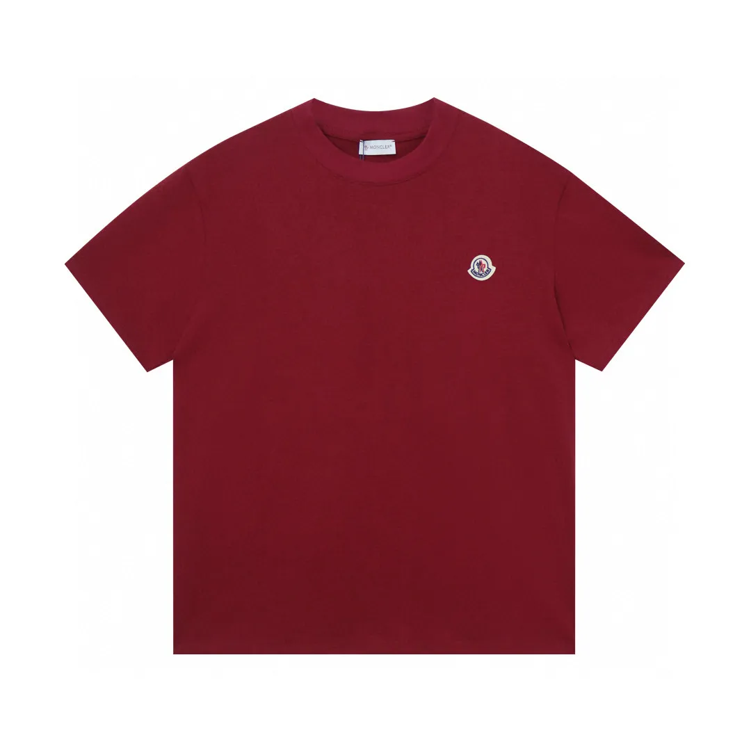 P130 Style No.: 808 〈MONCLER〉The price of the mousse is actually quite advantageous. Those who have been to the counters should all know that the price of the mousse is not much cheaper than Gucci Burberry. It is just relatively low-key and unwilling to hype. It is a picture that you want to buy or not. It has an aloof existence... Exclusively customized 270 grams of 32-count double yarn smooth cotton. The texture is very soft and comfortable. 100% different from the top fabrics in the market (does not shrink, deform, or pill). Matched with 320g 1*1 thread (the fabric thread is dyed in the same vat, no color difference, the thread is not easy to deform) Color: black white floral gray burgundy code number: S-XL