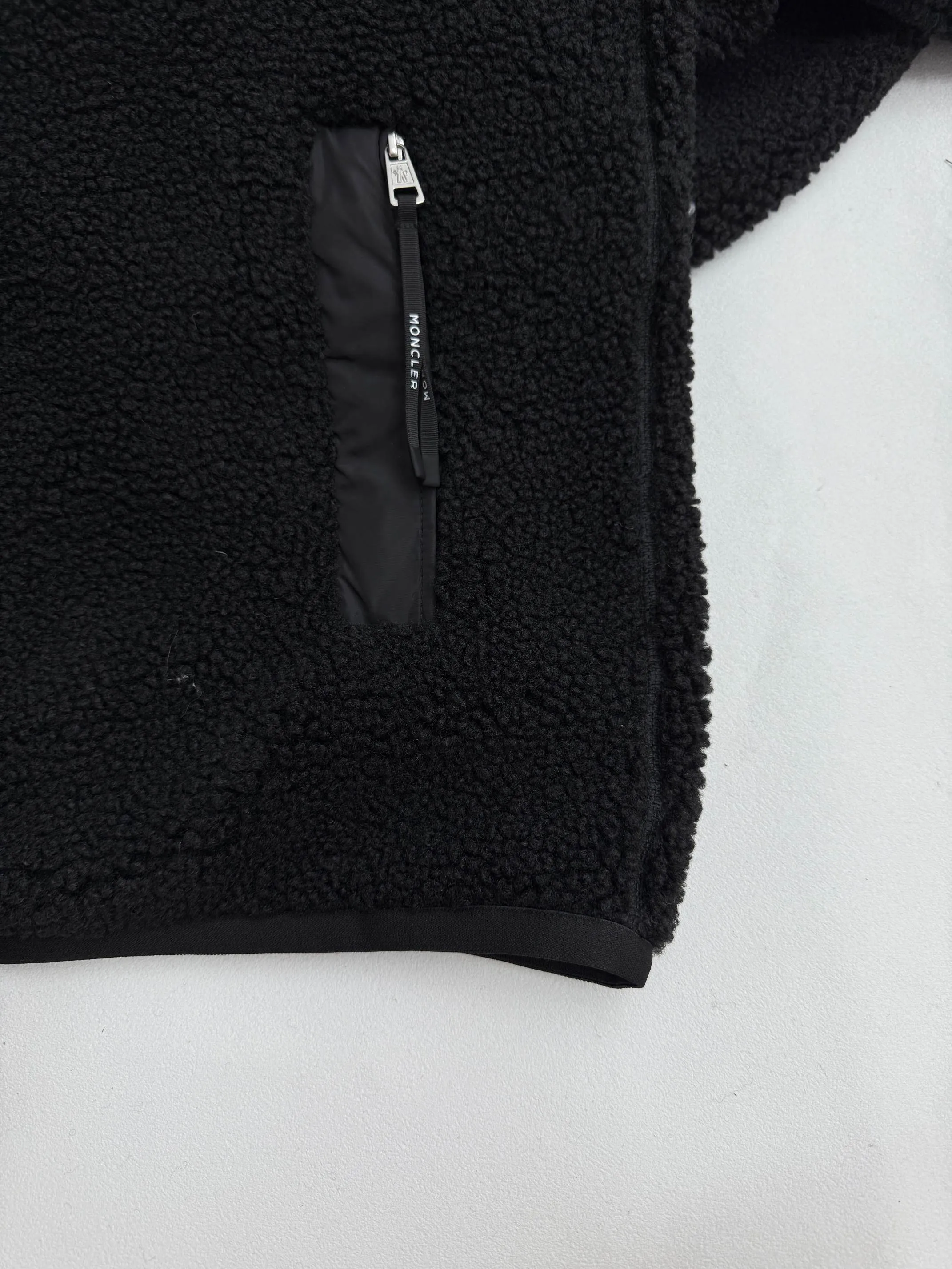 P670 Moncler Chiablese pocket logo shearling jacket S/M/L/XL