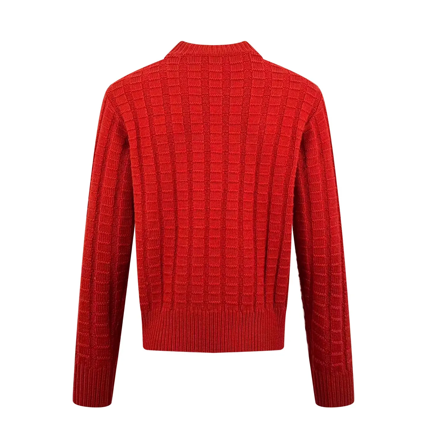 P410 Moncler logo embossed knitted crew neck sweater (red). Original purchase of 7,500. The fabric is made of custom-woven carved wool texture. It is soft and delicate, comfortable and close to the skin. It uses high-saturation red as the base color to cut through the dullness of winter. Let every inch of the fabric become an annotation of power aesthetics. Using three-dimensional texture as the brushstrokes, the entire embossed knitting reconstructs the dimension of knitted aesthetics. It creates a light and dark gradient texture halo as the human body moves. Iconic Moncler The logo embroidered logo decorates the sleeves and is highly recognizable. The power aesthetic is hidden in the contrast between hardness and softness. The ultimate expression of elegance. No need to deliberately create its own style. The whole piece is embossed vertical grain knitting. Through specific stitching and fabric tissue changes, by changing the arrangement of stitches and the density of the fabric, the vertical grains present a relief effect that is raised on the surface of the sweater. Forming undulating changes in the vertical grains and a curved thread structure. By changing the stitching and yarn arrangement during the knitting process. The yarn is distributed in a curved shape in the fabric, and the garment washing water is softened and deodorized using professional washing equipment and specific detergents to deeply clean and deodorize the clothes to improve the feel and appearance of the clothes. Size:S-M-L-XL