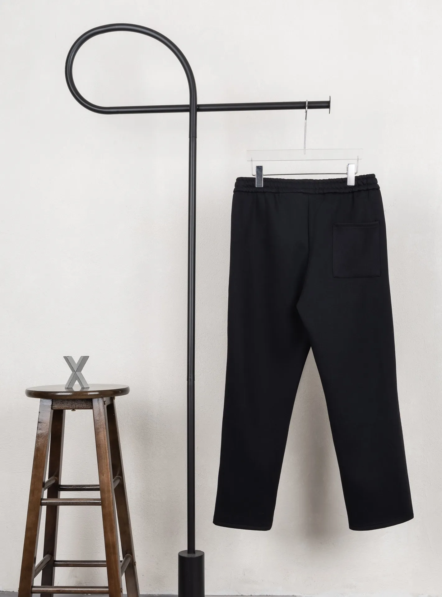 P220 Model number Restore the consistent waistline and use the domestic double-needle machine to modify the honing thread! The seemingly simple style has so many little details! Foot 22 thread professional size S-XL