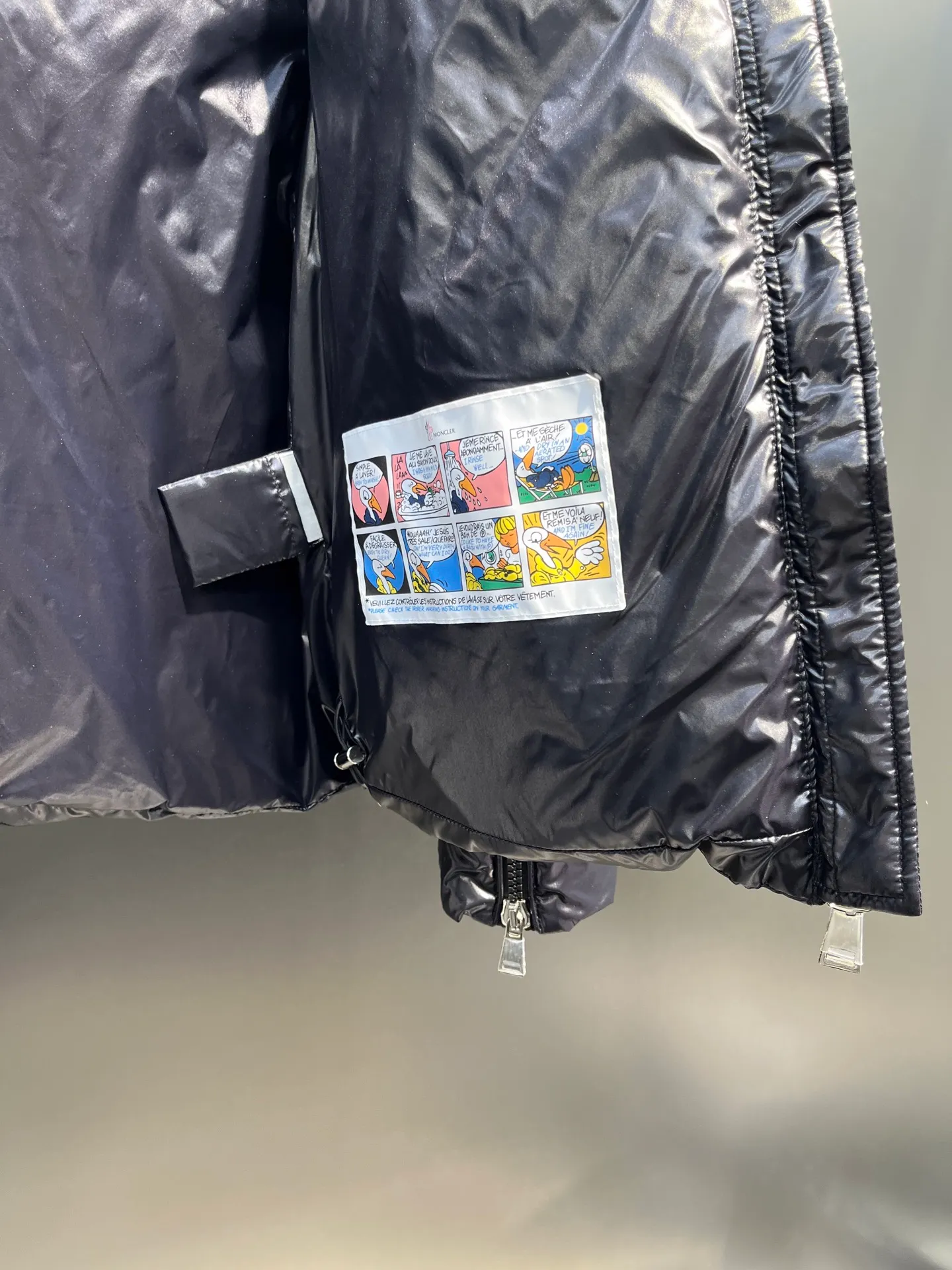 P980 moncler 🌟Abbaye short hat with hidden letters, the essence of Moncl fashion. Low-key and stylish, versatile style, very good upper body effect. This one is enough to keep warm in autumn and winter... Order from trading company High quality Color: black Size: 1234