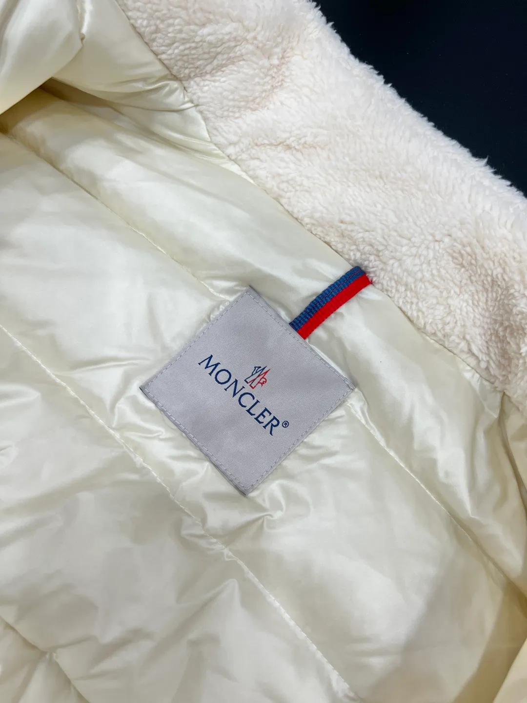 P820 ​​exclusive top version 25ss Moncler Polignac en teddy color pink, gray, off-white code number: 1 2 3 4