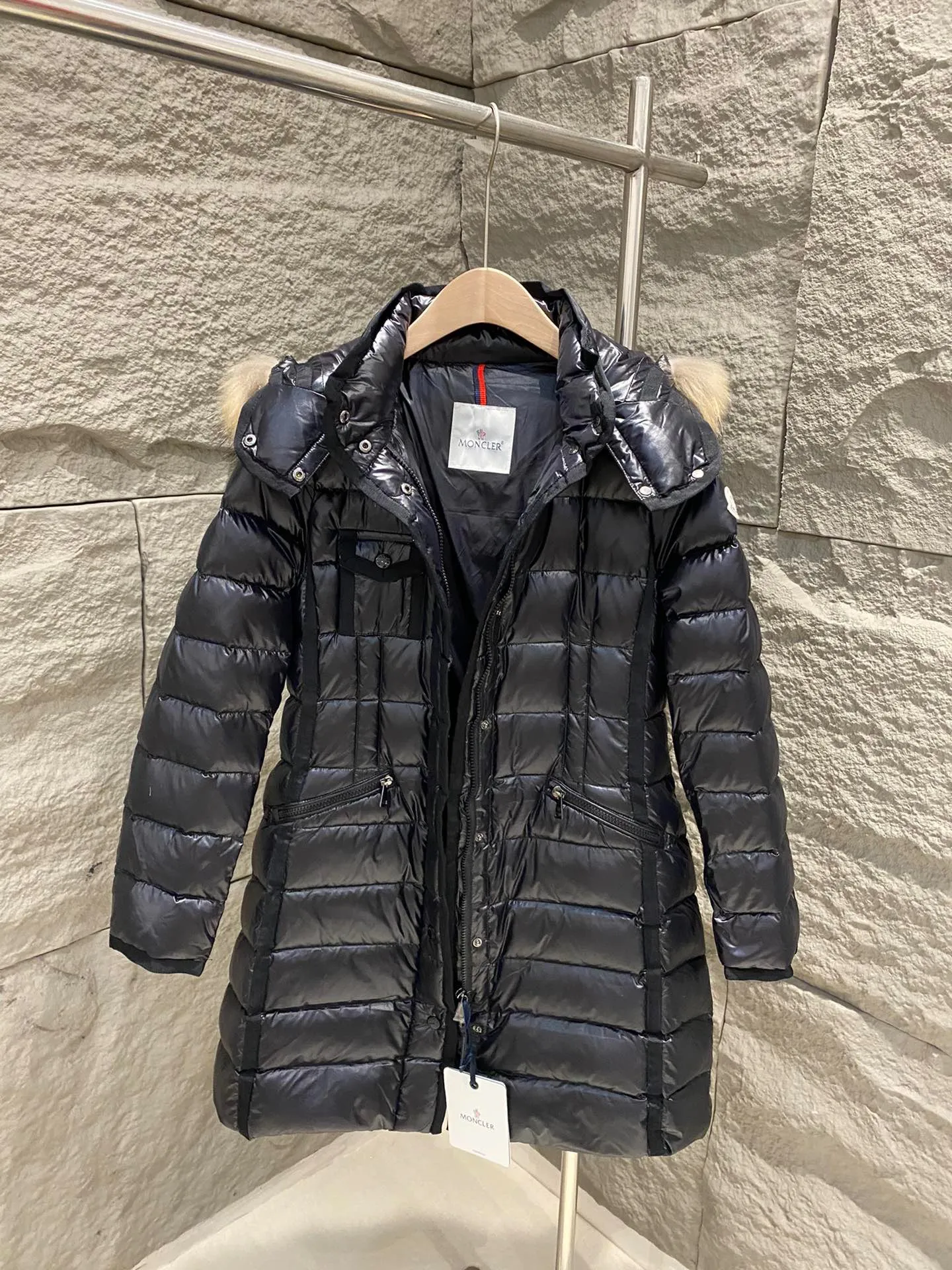P1300 Moncler Women's Hermifur Hooded Fox Fur Down Jacket Color: Black Size: 1/2/3/4