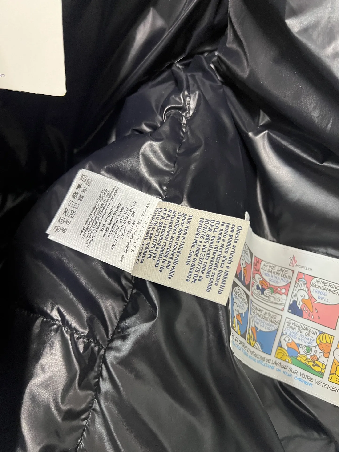 P800 Moncler jointly branded Valentino down jacket Size: 1234