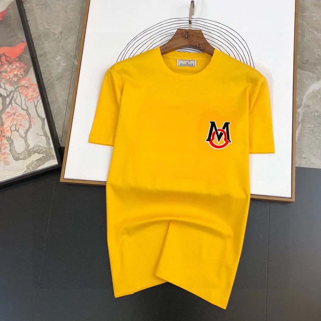 P140 Brand [MONCLER] (Good News for Fat People) original men's casual short-sleeved T-shirt, new product for spring and summer 2025, customized top-notch logo craftsmanship on the chest, matched with the entire details, quality and tailoring design are first-class, customized imported mercerized cotton fabric! Full of style, the color scheme is light and versatile. M-5XL (wear up to 220 pounds)