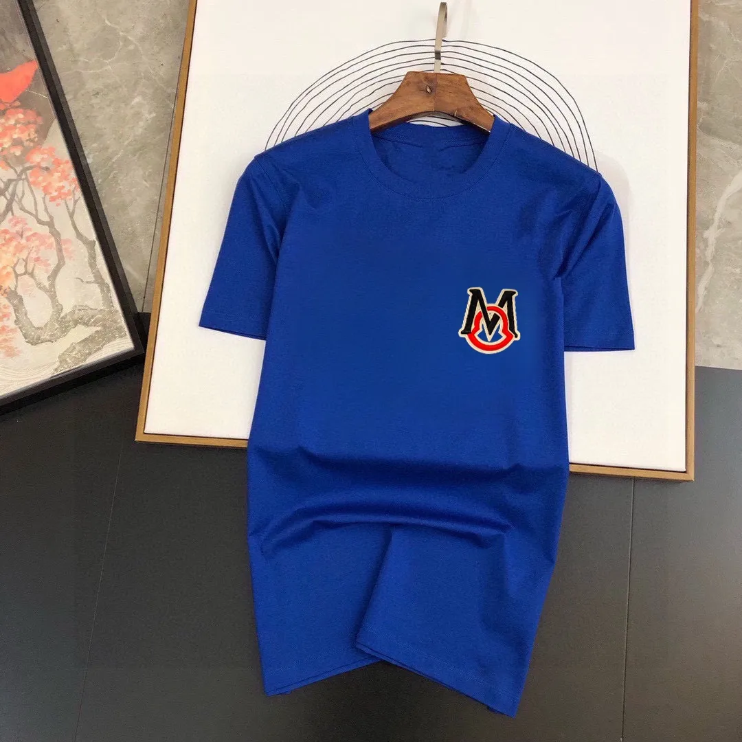 P140 Brand [MONCLER] (Good News for Fat People) original men's casual short-sleeved T-shirt, new product for spring and summer 2025, customized top-notch logo craftsmanship on the chest, matched with the entire details, quality and tailoring design are first-class, customized imported mercerized cotton fabric! Full of style, the color scheme is light and versatile. M-5XL (wear up to 220 pounds)