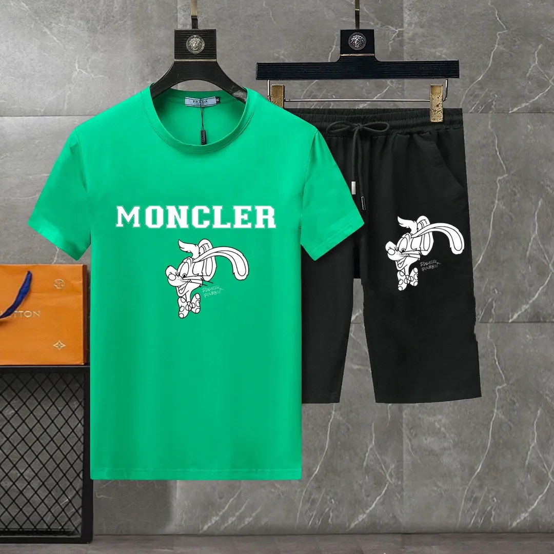 P280 Brand [MONCLER] 2025 new men’s short-sleeved shorts suit! Synchronous sales on the official website! High-end version on the market! It feels delicate and soft! Make you more comfortable to wear! The draped silhouette is awesome! Size: M-5XL (please state your height and weight when placing an order)