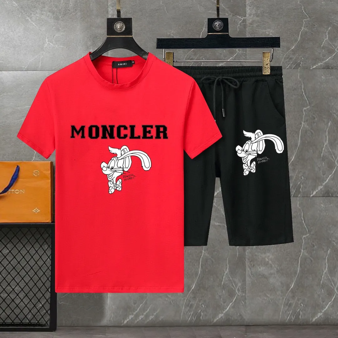 P280 Brand [MONCLER] 2025 new men’s short-sleeved shorts suit! Synchronous sales on the official website! High-end version on the market! It feels delicate and soft! Make you more comfortable to wear! The draped silhouette is awesome! Size: M-5XL (please state your height and weight when placing an order)