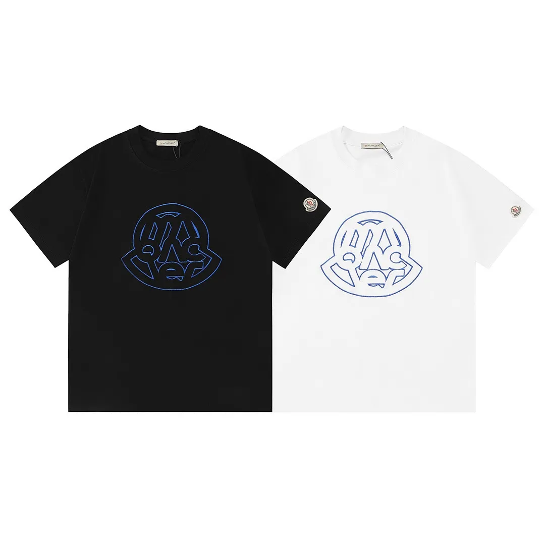 P150 Moncler 2026 early spring new style, official website synchronization, three-dimensional heavy-duty embroidered letter logo, customized small armband, same style for men and women, short-sleeved T-shirt ·Customized 300g weight 100% double yarn pure cotton fabric ·Design dyed 32 double-strand threads ·Collar label, hangtag, main mark and three labels complete Color: White Size: XS S M L
