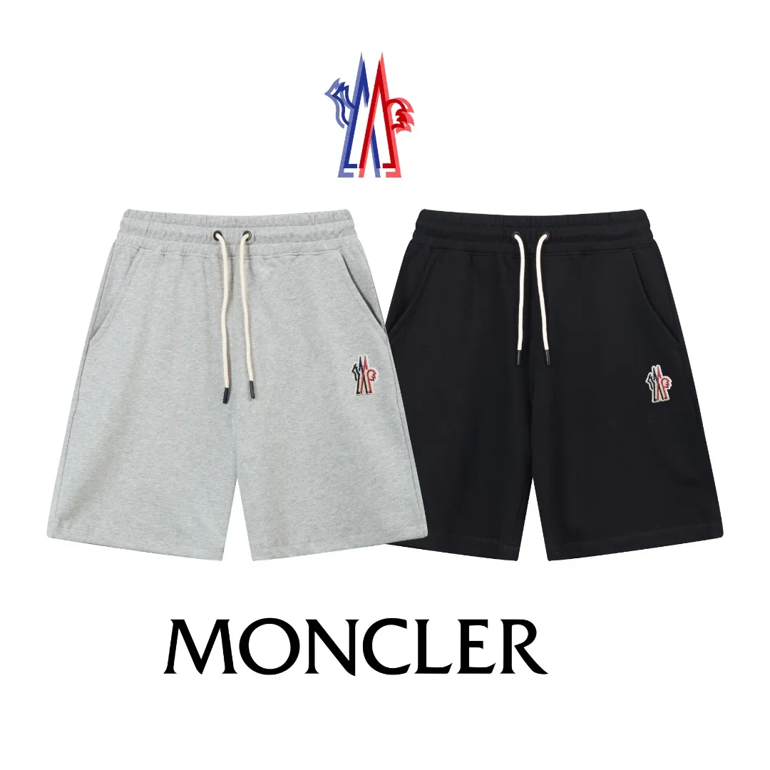 P230 top version, different currency) ✨Moncler SS show style, slim lines, simple printed letter Logo trendy shorts for men and women, compatible with all body types, black and white drawstring design on the waist elastic band, custom drawstring pockets with diagonal pocket design on both sides, and a small pocket at the rear. Color: black gray Size S-XL