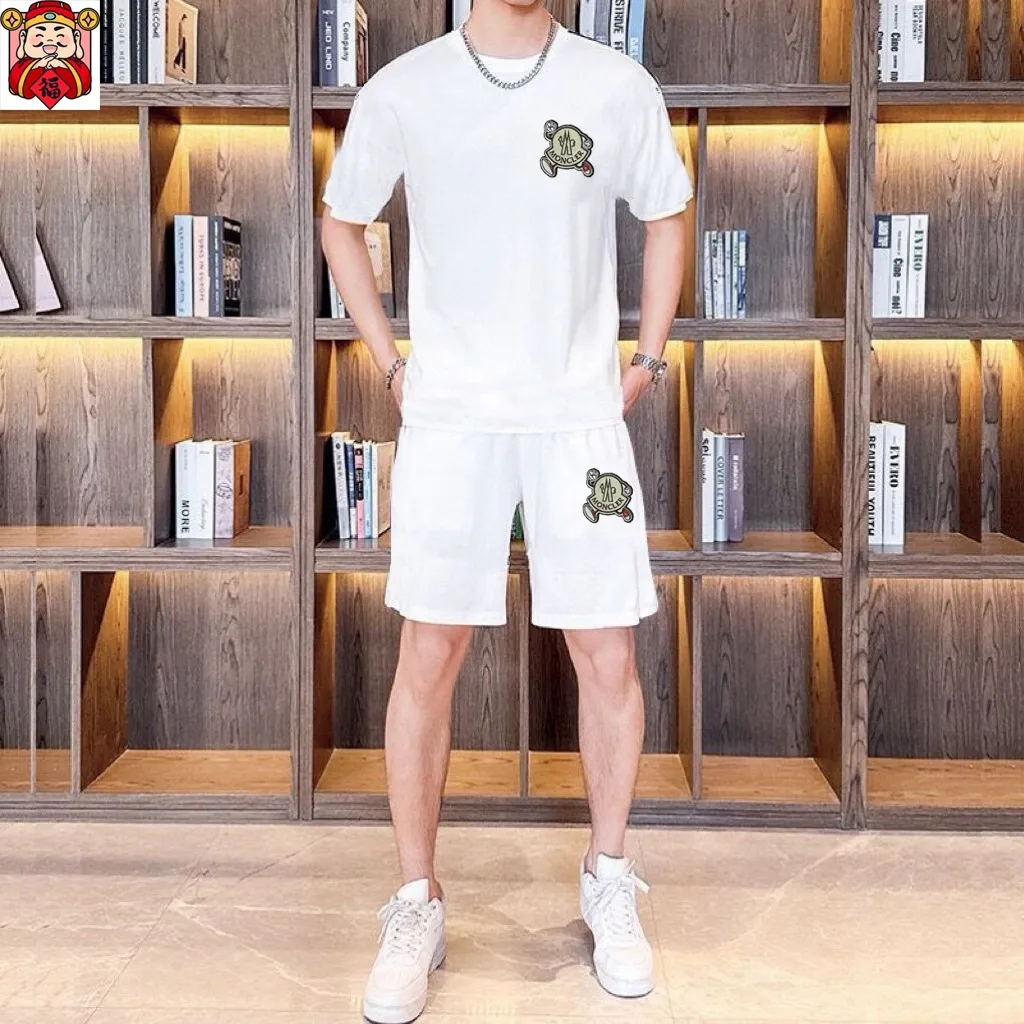 P290 Brand [MONCLER] 2025 new men’s short-sleeved shorts suit! Synchronous sales on the official website! High-end version on the market! It feels delicate and soft! Make you more comfortable to wear! The draped silhouette is awesome! Size: M-5XL (please state your height and weight when placing an order)