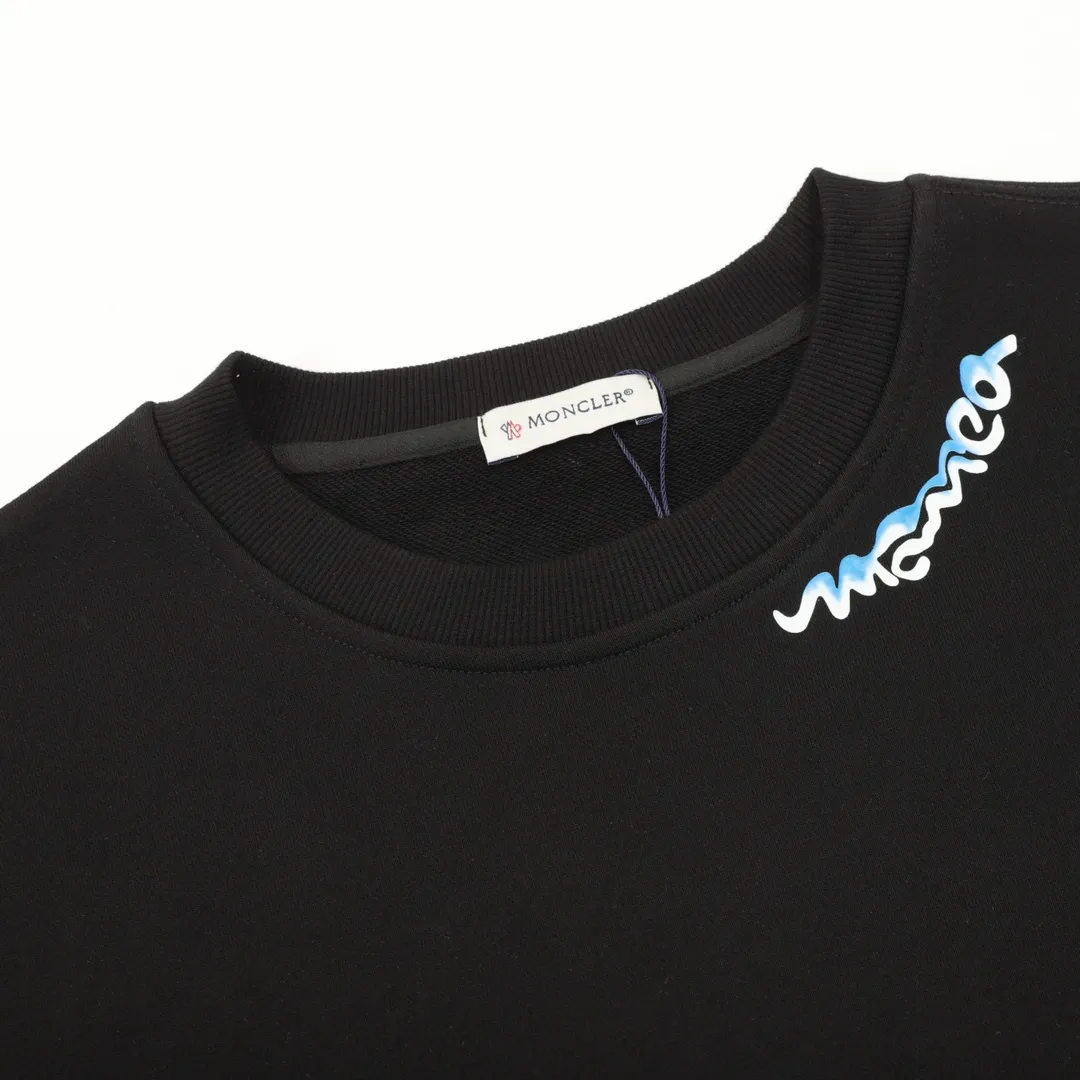 P460 Moncler 25FW round neck sweatshirt with letter collar, 480g high-grade combed cotton fabric, counter collar label, purchasing grade white thick plate tag, original hanging grain, three-dimensional foam printing on the front and back, strong layering, same style for men and women, couple style, oversize version, loose size: S-XL