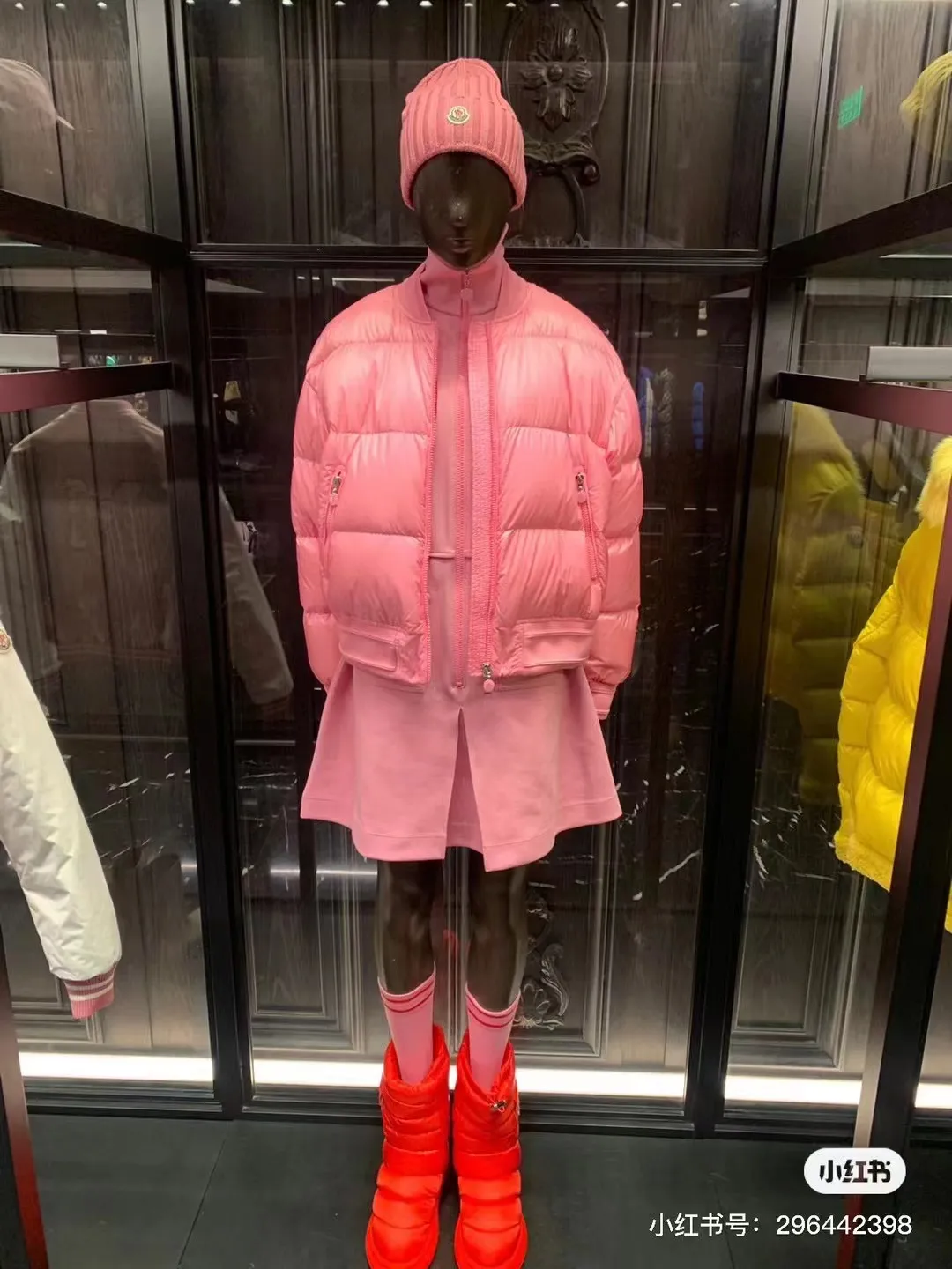 P640 💎High version💎 Moncler/Moncler 23 years new Jolin Tsai baseball jacket down jacket 90 white duck down