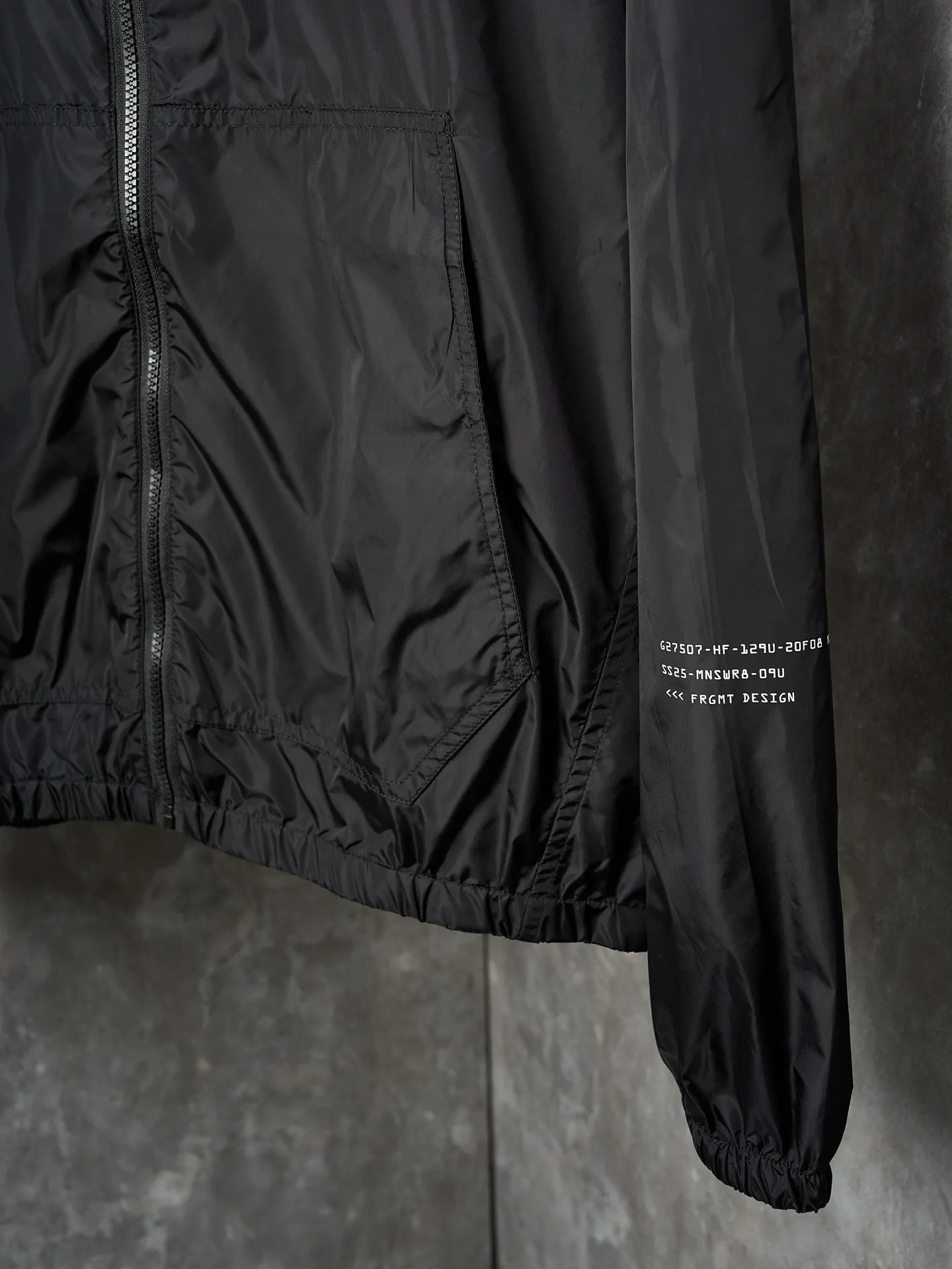 P480 Actual hanging auction] MONCLER/Mongolian × Hiroshi Fujiwara joint ultra-light jacket [Ready stock] 1 2 3 4