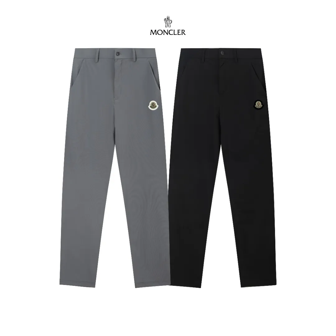 P250 Moncler spring and summer new model, two-color high-quality thin business casual fashionable ice silk trousers. Smooth, comfortable, anti-wrinkle and traceless good trousers. 🗯Soft texture, slightly elastic to the touch, cool ice silk trousers. Waist elastic band, fashionable version design. 🗯 Neat and neat line routing, suitable for both business and leisure! It can be easily controlled by all body types. Two classic colors are available. 🗯New summer product. Versatile and easy to match. The upper body is very simple, handsome and stylish. Both men and women can easily control it. Color: Black Gray Size: M-XXXL
