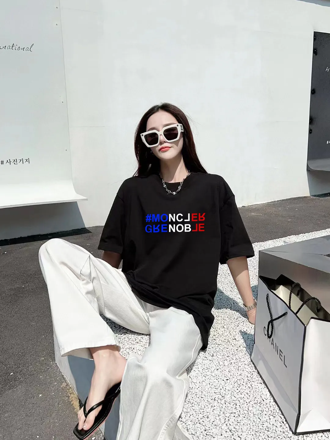 P140 🔥 [MONCLER] 2025FW short-sleeved T-shirt LOGO printing, high-end 26s double yarn 300g fabric, heavy fabric, custom stretcher rib, same vat and dye, complete three standards, same style for men and women, color: black, white, size: S M L XL 2XL