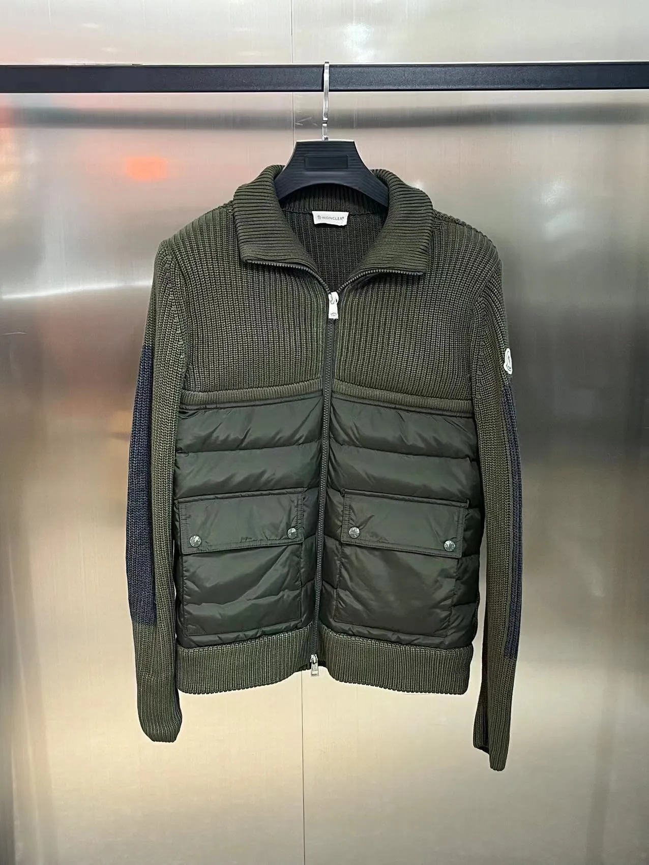 P680 Guangzhou high version Moncler Moncler knitted down solid color connecting zipper double pocket jacket thin coat black military green S M L XL