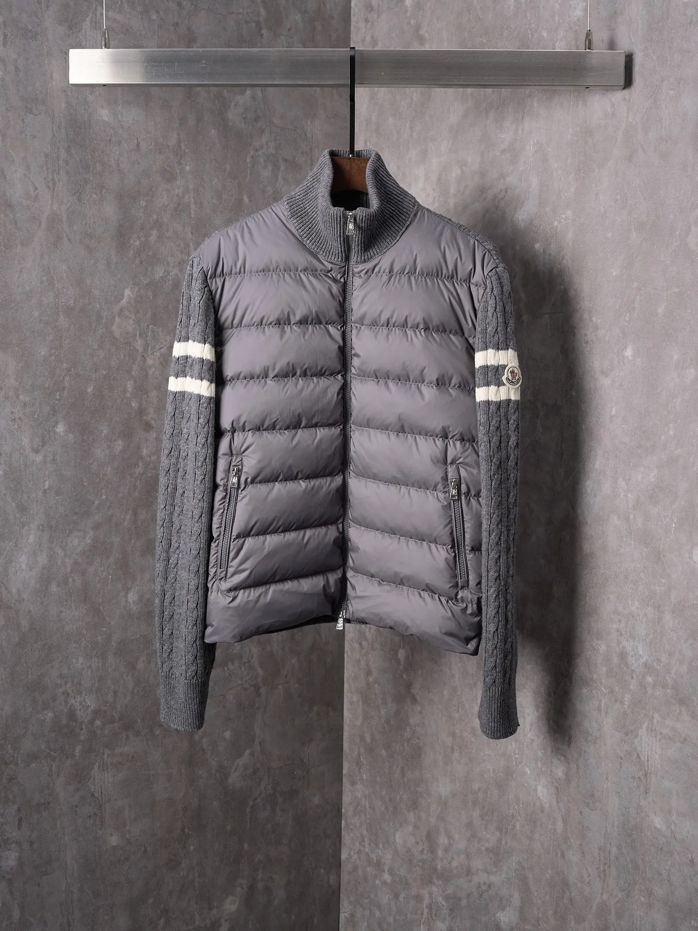P780 Actual hanging auction] Moncler/Mask Classic Stand Collar Spliced ​​Wool Knitted Parallel Bar Armband Zipper Down Jacket [Ready Stock] S/1 M/2 L/3 XL/4