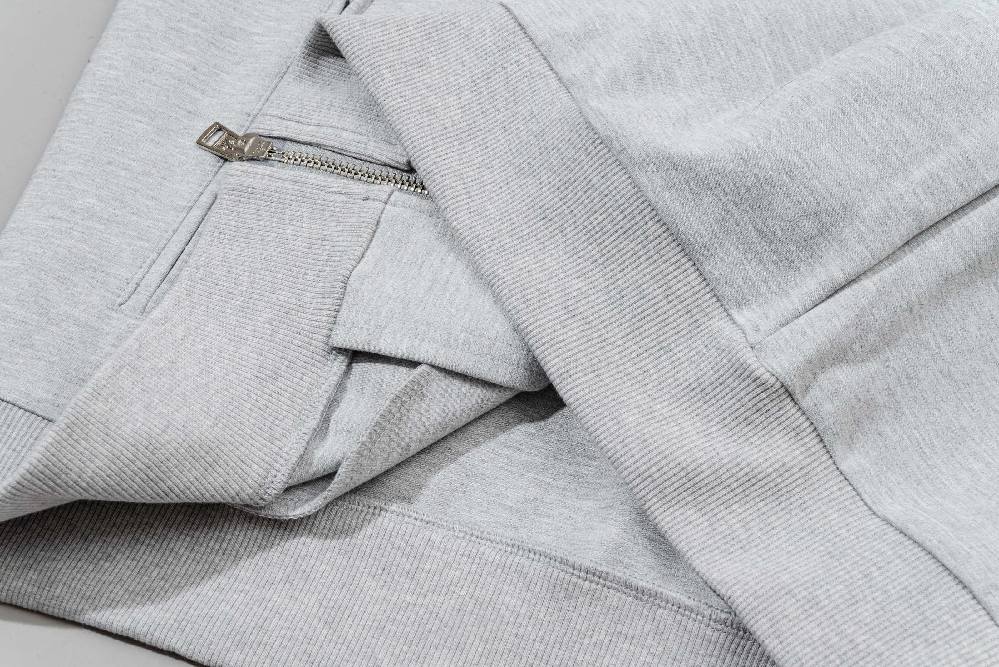 P270 MONCLER/muzzle Customized fabric suit casual sweatpants Simple side webbing splicing technology brand small chapter logo LOGO Official synchronization High version High quality Fashion personality Versatile trend Pure original quality Original fabric Hang tag Collar label Washed wheat Complete three standards Color: Black. Blue. Gray. Size: S-2XL