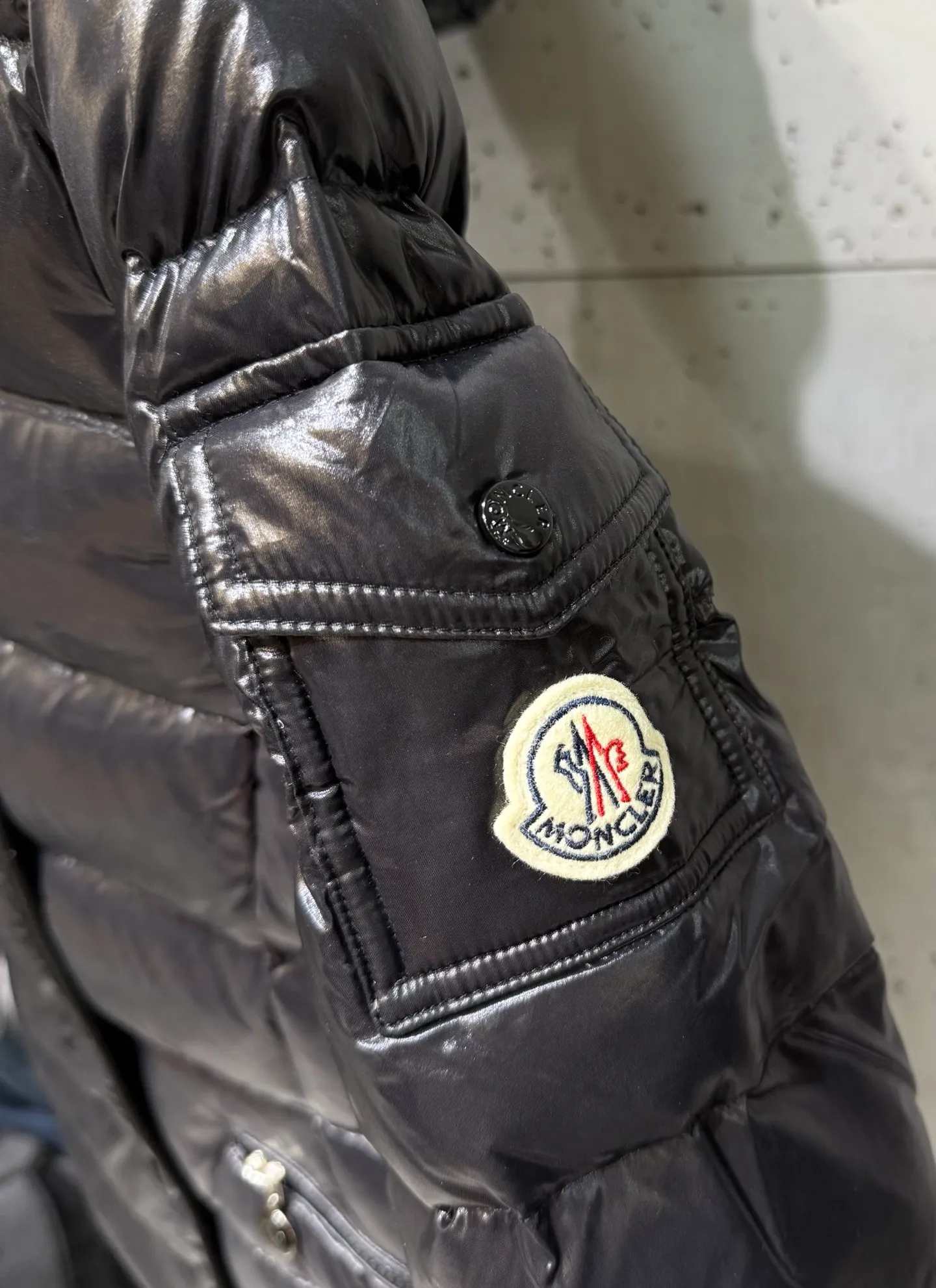 P920 Women's Moncler FW24 Barante short waist silhouette zipper long-sleeved down jacket Color: light pink off-white black Size: 0 1 2 3