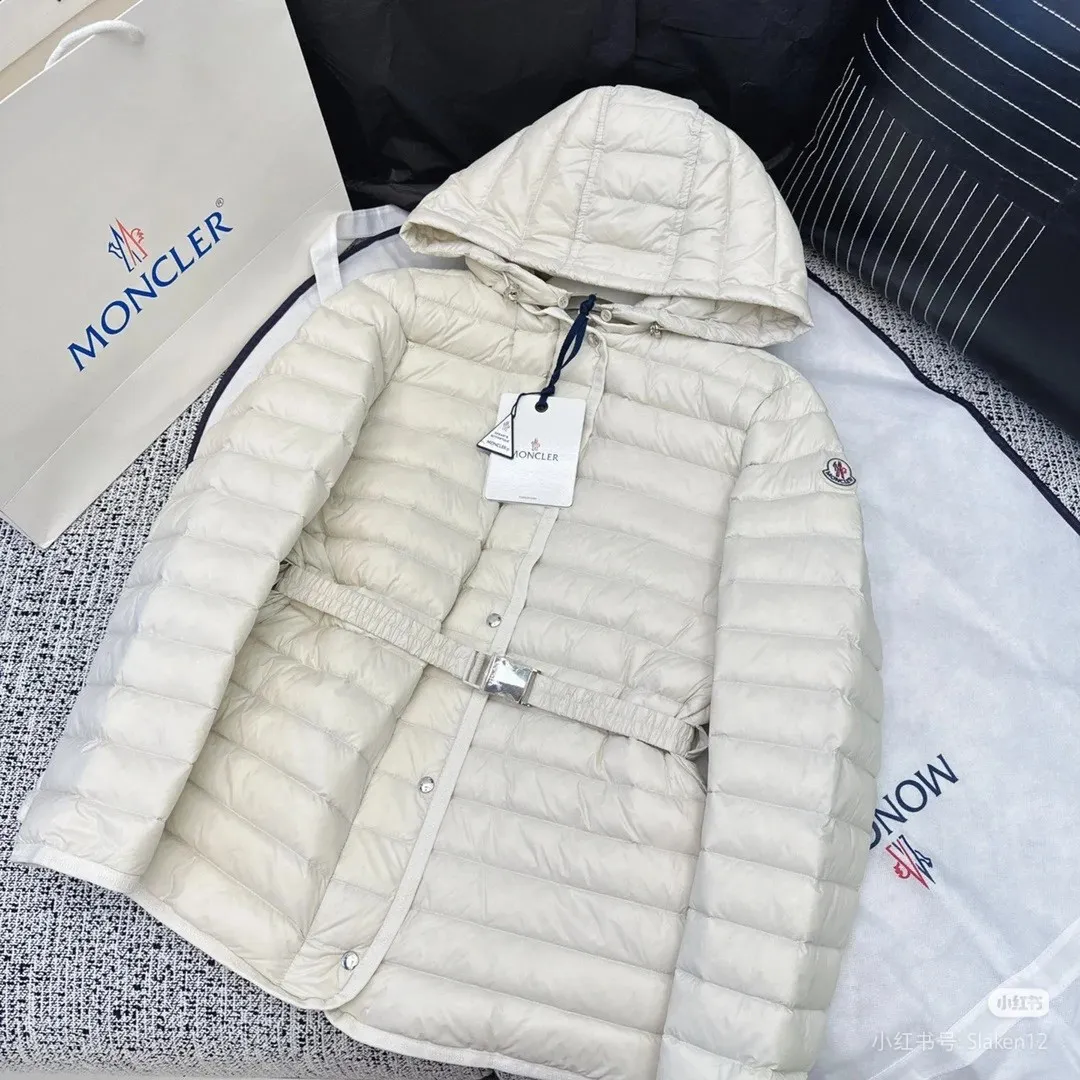 P760 2025 season new arrival 23Moncler OREDON women's mid-length slim belted goose down jacket. ✨Complete three standards, synchronized with counters ✨90 goose down filling ✨Slim-fitting design of the belt, not picky Sizes 0-3