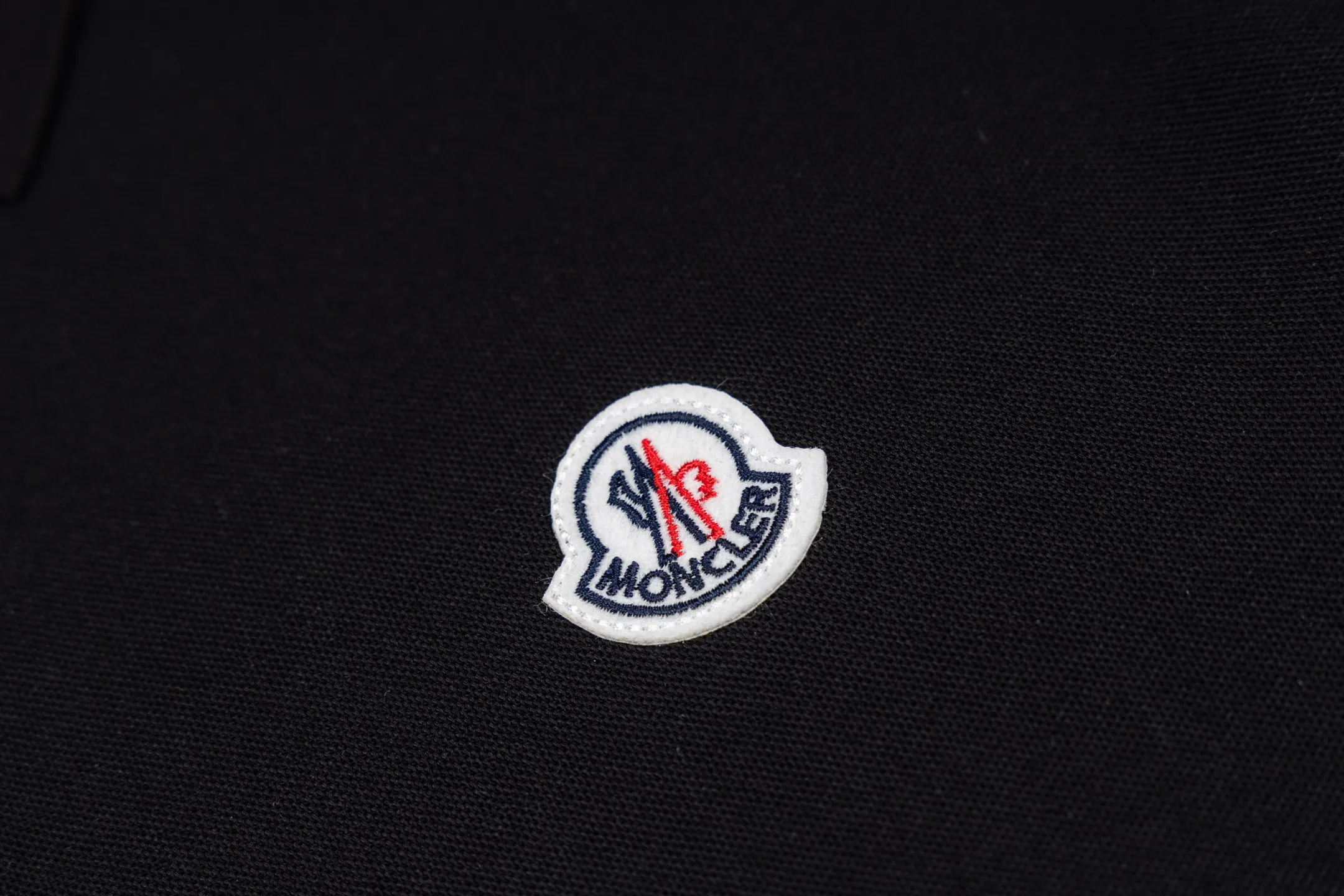 P190 MONCLER Muzzled Polo shirt with black and white collar, upgraded, inspired by the retro of the 1980s, original fabric, the same official style, customized, dyed in the same vat, very comfortable to the touch, synchronized with the latest brick cabinets for spring and summer, fashionable and personalized, super versatile and good-looking, very suitable for both men and women, a must-have style, tag, collar label, washed wheat, complete with three labels, color: black, size: M-3XL