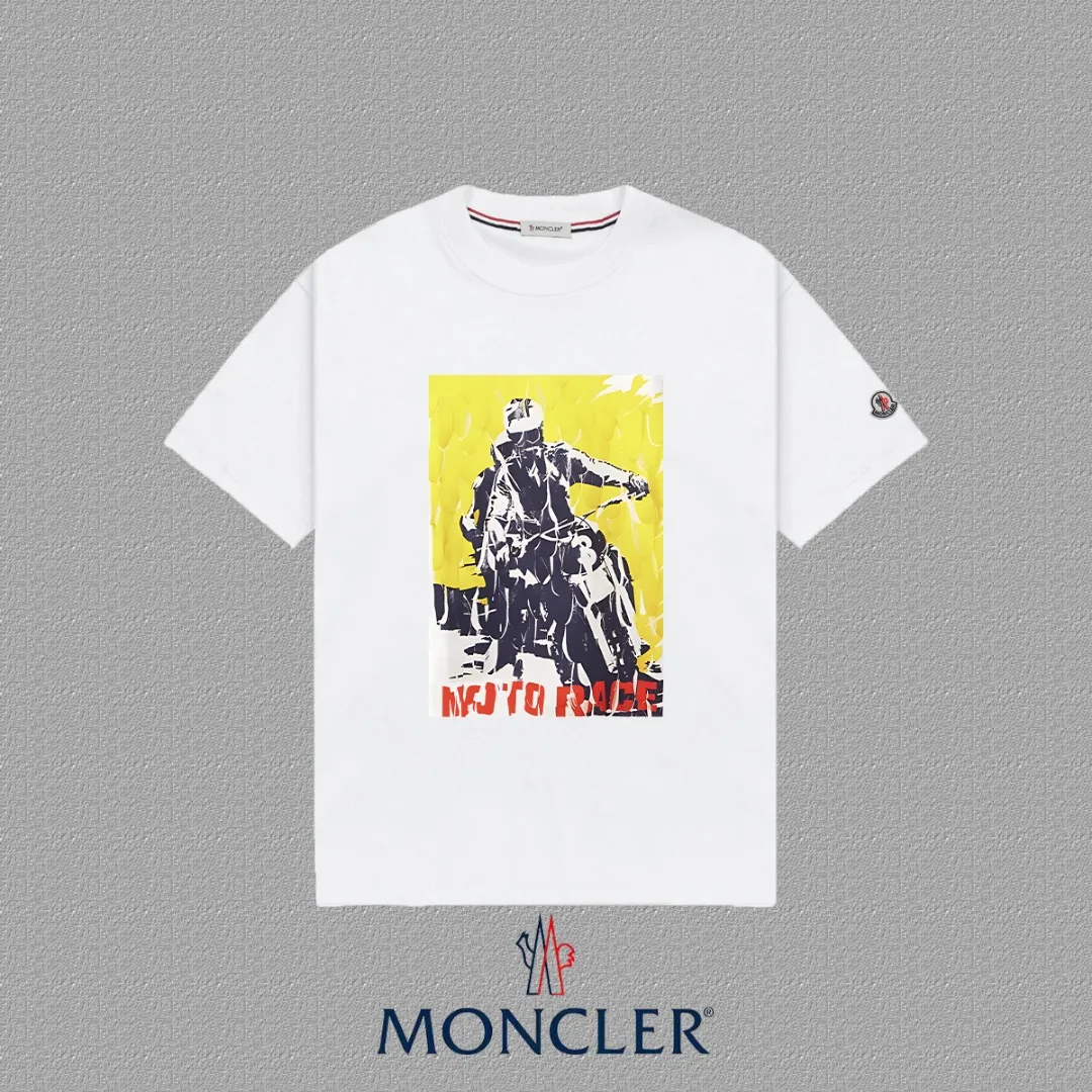 P140 🔥 [MONCLER] 2025FW short-sleeved T-shirt with badge + LOGO, high-end 26s double yarn 300g fabric, heavy fabric, custom stretcher rib, same vat and dye, complete three standards, same style for men and women, color: black, white, size: S M L XL 2XL