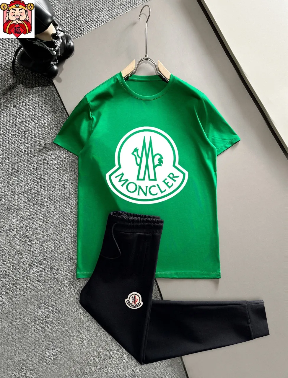 P330 💰【MONCLER】(Fat Man's Gospel) The same style as the 2025 official website. World-renowned luxury brand. Summer men's (double mercerized) high-quality 🐂 suit. It is made of imported original fabrics. It is a trendy style of the season and a versatile hit. Simple and elegant, precise workmanship allows you to be at the top of fashion. Size: M-5XL (can be worn up to 220 pounds)