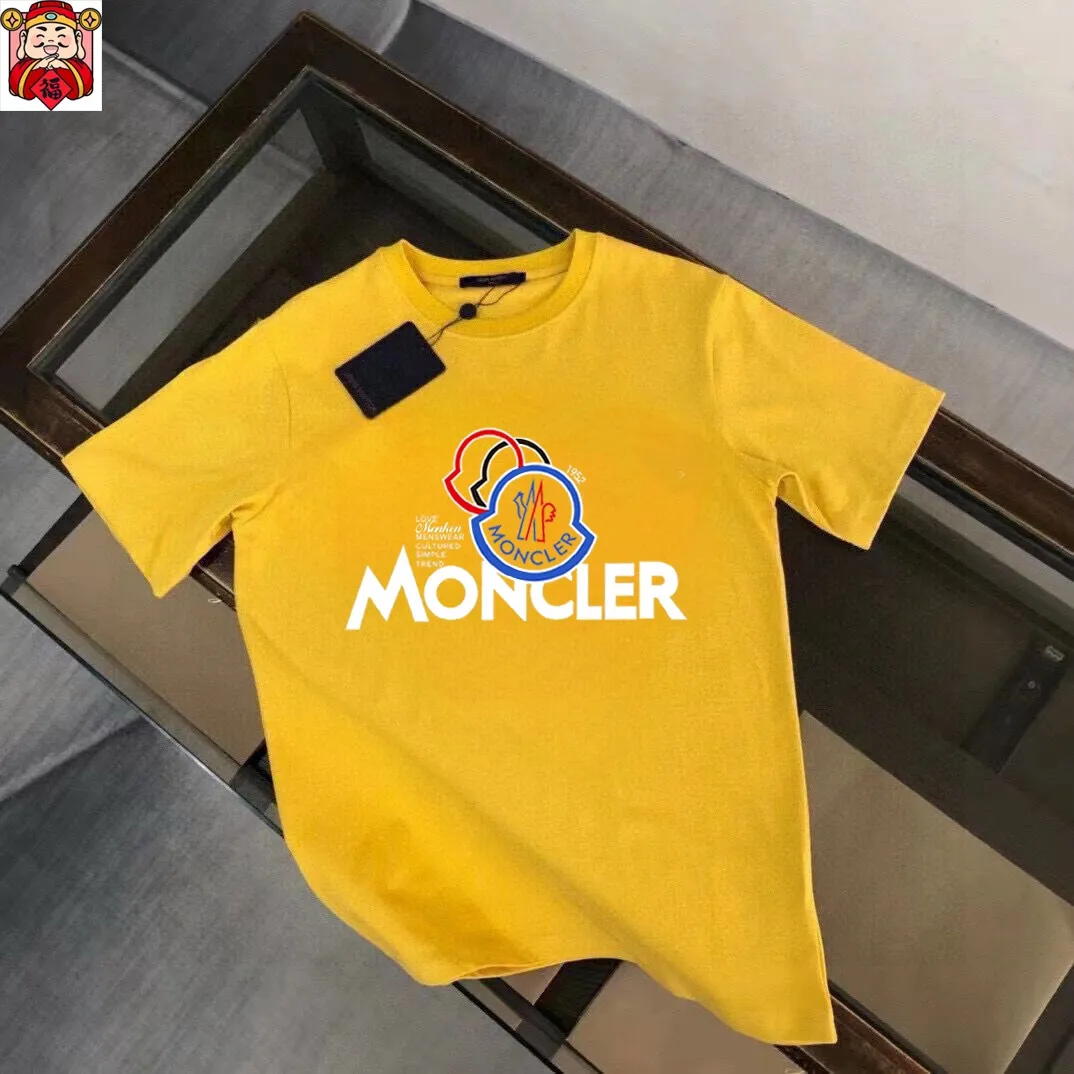 P140 Original men's casual short-sleeved T-shirt from the brand [MONCLER] (Good News for Fat People), new product for the spring and summer of 2025, customized with top-notch logo craftsmanship on the chest, matching details throughout the piece, top-notch quality and tailoring design, customized imported mercerized cotton fabric! Full of style, the color scheme is light and versatile. M-5XL (wear up to 220 pounds)