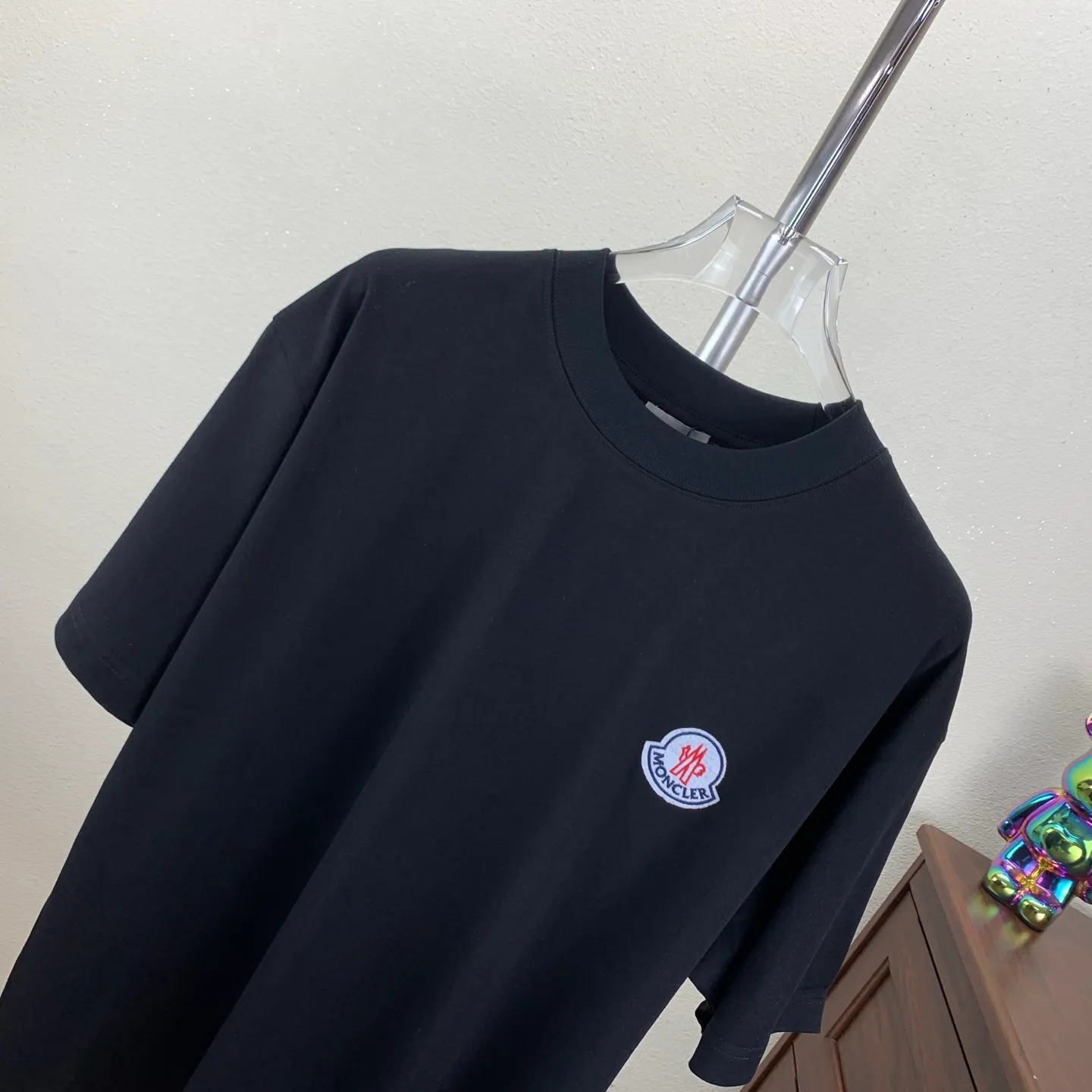 P170 MONCLER 2025 spring and summer new model, trendy hollow patch embroidery, round neck short-sleeved T-shirt, fashionable men and women, S M L XL XXL five sizes black white