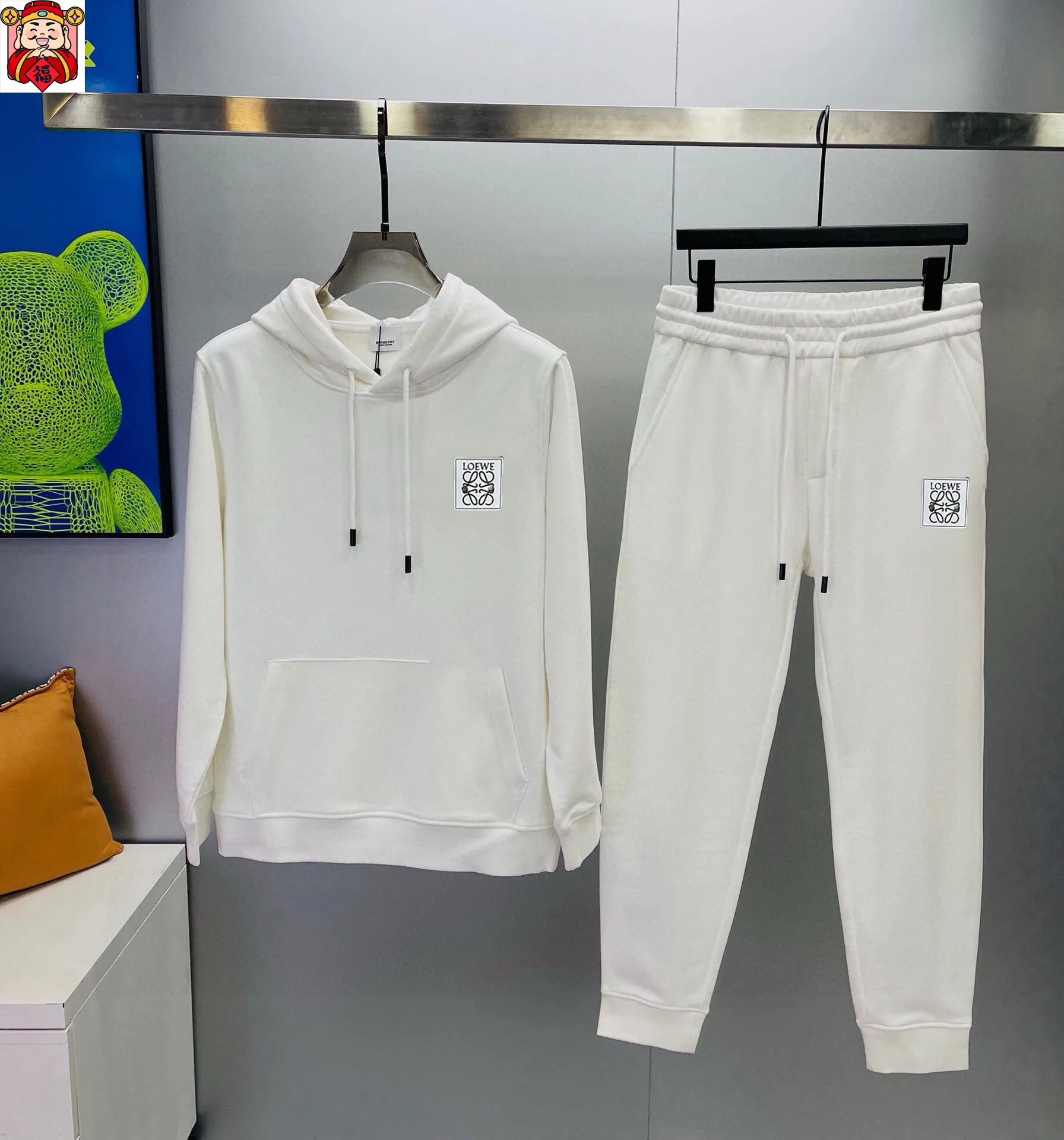 P380 💰 [MONCLER Mouth Covering] (Gospel for Fatty) hot-selling suit is coming. Focus on the original version of the official website. 2025 new hot-selling sweatshirt suit. The original order is hard to buy🇭🇰. It is the meticulous work of top designers for a fitting and perfect upper body effect. All-natural high-quality Roman cotton 100%, close-fitting comfort, noble and elegant! Original hardware embodies elegance and nobility! Counter size: M-5XL (maximum wear up to 220 pounds)