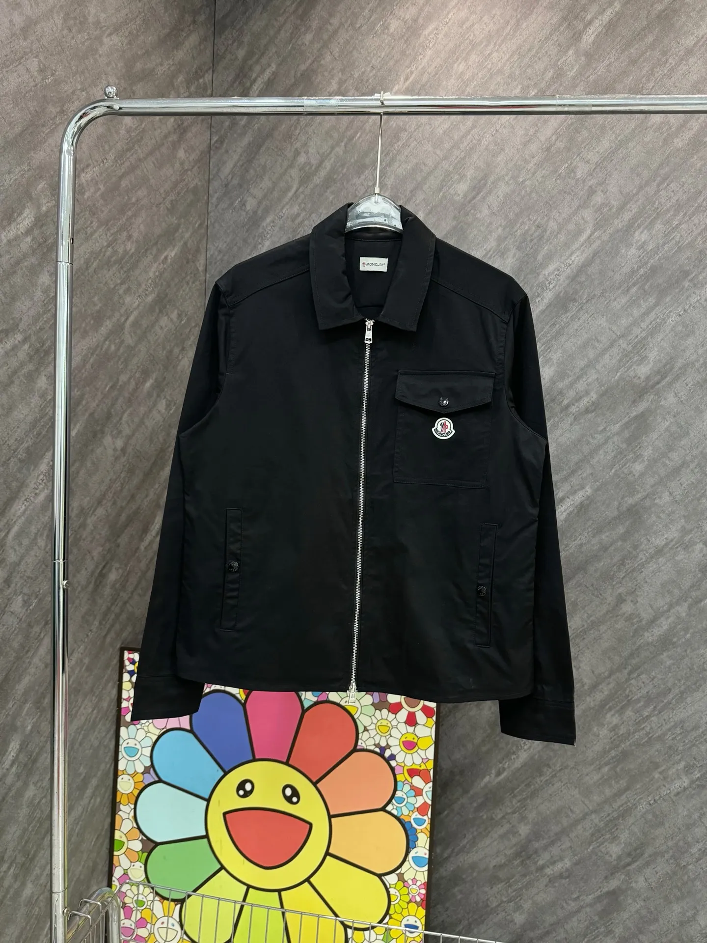 P310 Model No. Y38 Zippered Jacket with Small Label Pocket MONCLER Limited Counter Jacket Multiple Designs Fund Raising for Half a Month Made with Conscientiousness 300g Nylon Quality Broken Card Fabric Customized Original Laser Letter Buttons Internet Celebrity Hot Style Double-headed Original Uniform Customized Platinum Zipper Large Factory Workmanship Neat and Orderly Needlework Loose os Version Versatile Style Couple Style Hangtag Hanging Grains Washed Main Wheat Packaging Full set of accessories 📦 All details are real shots without beauty filters. Buy with confidence 📷 colour: black size: s m l xl