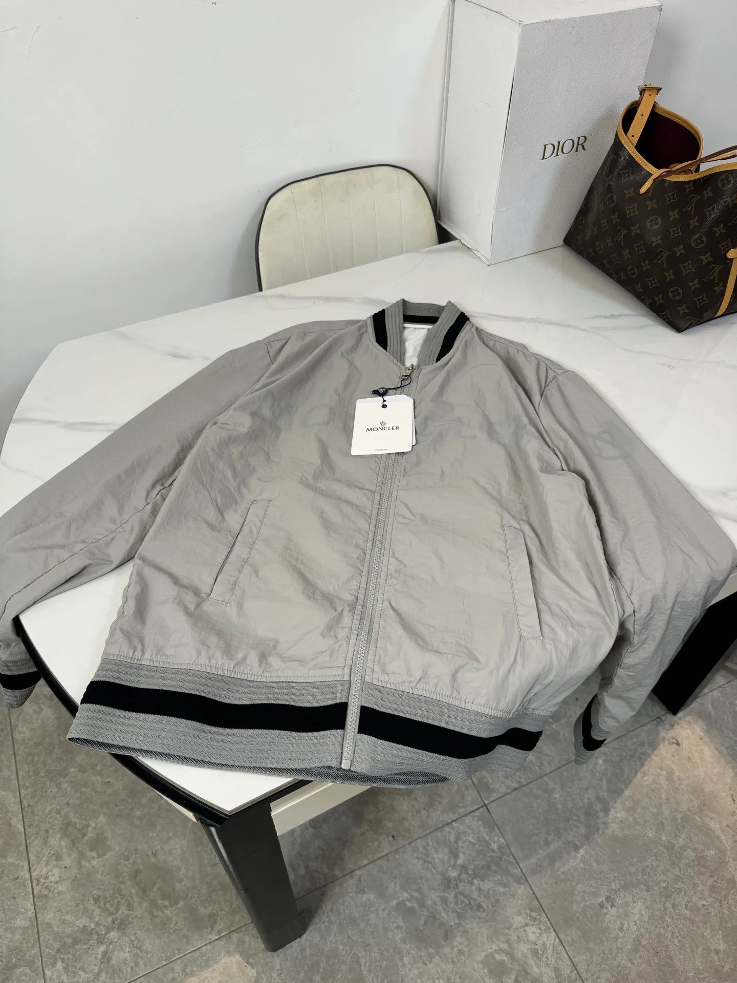P290 Style number: B22 Moncler 2025FW spring new thin windbreaker Size: M-XXL