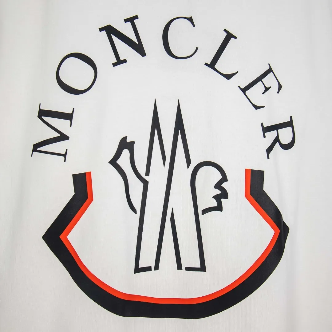 P190 💰 zp version [exclusive supply] MONCLER/muzzled 300g round neck short-sleeved T-shirt brand classic color matching double-sided letter LOGO embossed process official synchronization high version high quality fashion personality versatile trend pure original quality original fabric hang tag collar label washed wheat three standard complete color: black. white. Size: S M L XL XXL No.: WS10020