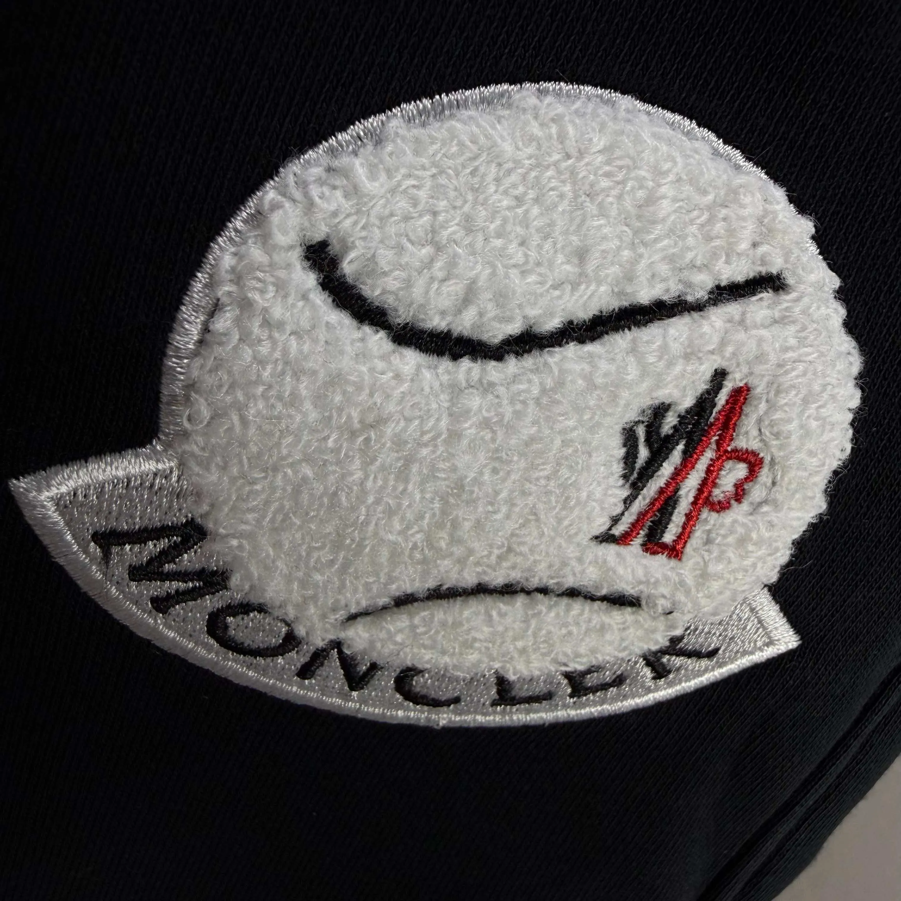 P310 MONCLER* Mouthless 2025 new autumn embroidered classic flat-legged casual sweatpants, same style for men and women. The fabric is made of 380g high-density double-sided Chinese custom fabric. No deformation, no shrinkage, three-dimensional drape. Color: black, navy blue, size: M-XXXL