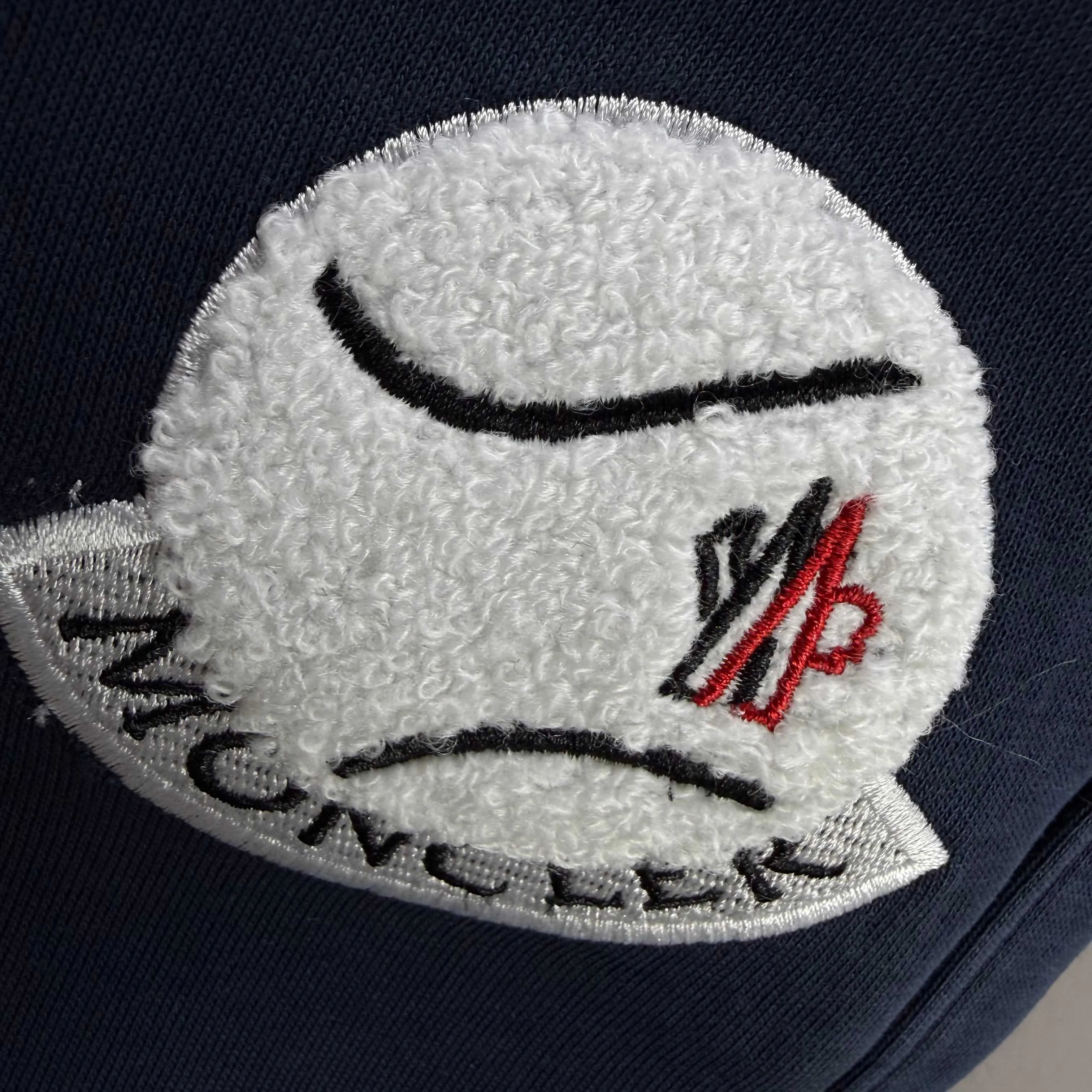 P310 MONCLER* Mouthless 2025 new autumn embroidered classic flat-legged casual sweatpants, same style for men and women. The fabric is made of 380g high-density double-sided Chinese custom fabric. No deformation, no shrinkage, three-dimensional drape. Color: black, navy blue, size: M-XXXL