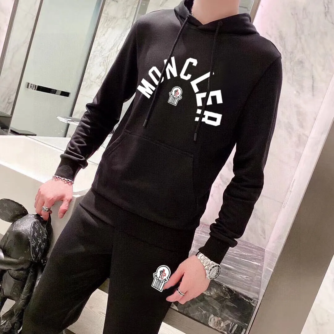 P380 💰 [MONCLER Mouth Covering] (Gospel for Fatty) hot-selling suit is coming. Focus on the original version of the official website. 2025 new hot-selling sweatshirt suit. The original order is hard to buy🇭🇰. It is the meticulous work of top designers for a fitting and perfect upper body effect. All-natural high-quality Roman cotton 100%, close-fitting comfort, noble and elegant! Original hardware embodies elegance and nobility! Counter size: M-5XL (maximum wear up to 220 pounds)