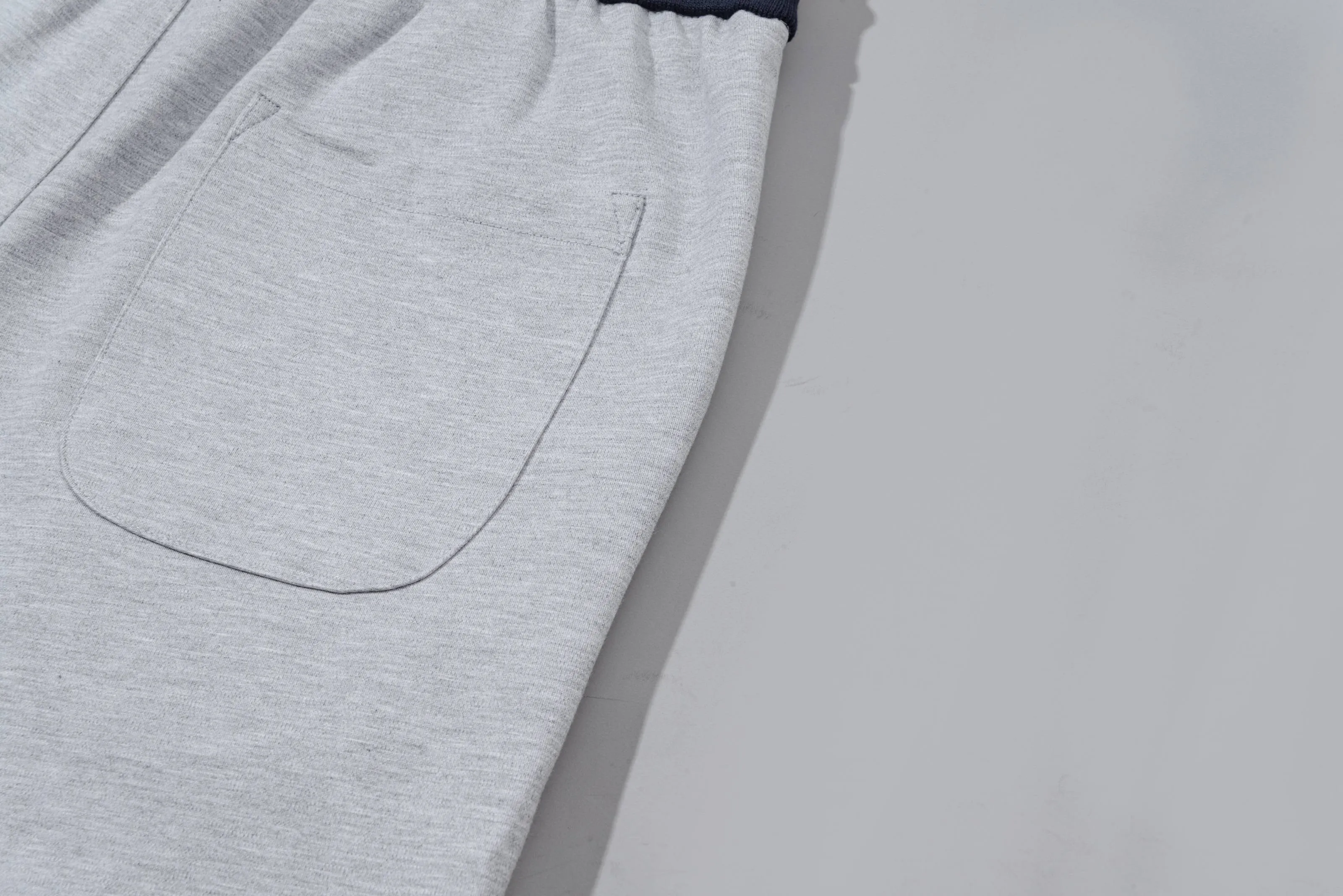 P270 MONCLER/Mask custom fabric suit casual sweatpants, simple arm brand LOGO small badge, threaded trousers technology, official synchronization, high version, high quality, fashionable personality, versatile trend, pure original quality, original fabric, tag, collar label, washed wheat, complete three standards, color: blue, gray. Size: S-2XL