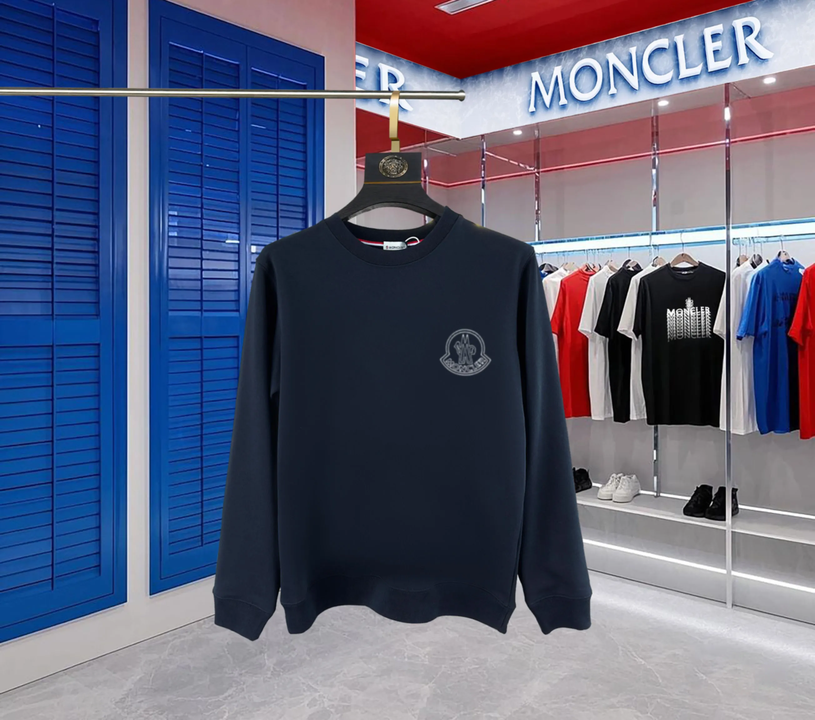 P210 High-version sweatshirt) [Long-term stock] 〖𝐌𝐎𝐍𝐂𝐋𝐄𝐑~Mask〗 Made of 440g heavy-weight fabric. It is different from the market currency. It can be matched with any variety and is properly handsome. 😎The whole dress is made of double waistcoats. The double waistcoats make the whole dress more three-dimensional. Not ordinary factories can do such fine work. 2025 Spring runway version of the T stage, on sale at the counter, round neck terry sweatshirt, high-end double-strand pure cotton, custom-made stretch ribs, dyed in the same vat, complete with three standards, matched with exquisite embroidered LOGO on the chest, simple and advanced, same style for men and women. Color: black, apricot, white, size: S M L XL 2XL