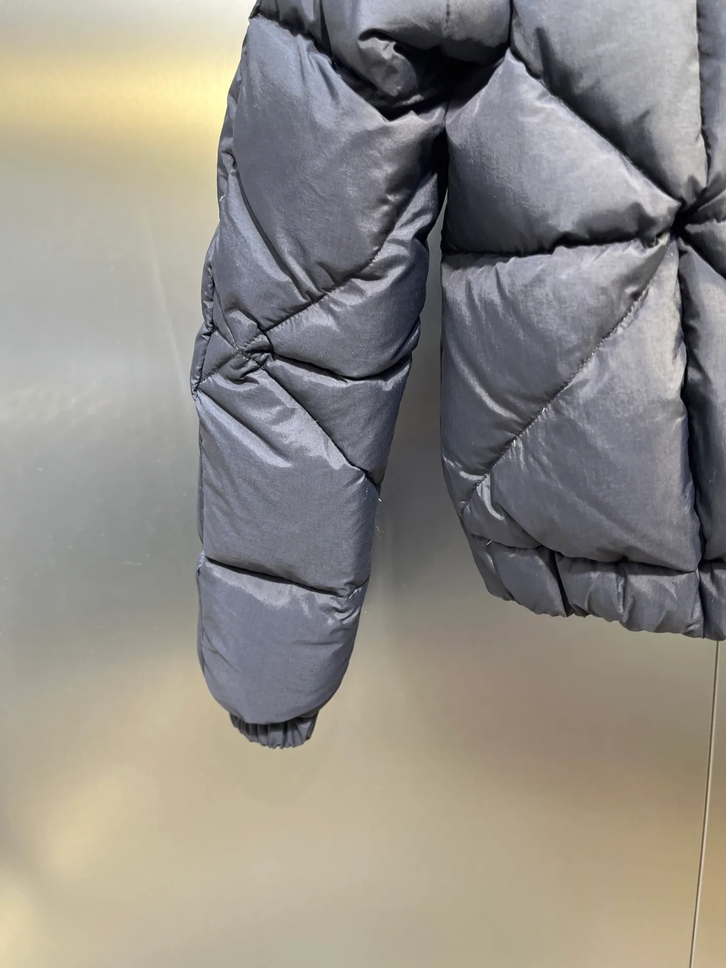 P860 moncler 🌟Highest quality Moner 2025 Autumn and Winter New Anafi Women's Diamond Quilted Short Down Jacket Color: Black Pink Size: 0123
