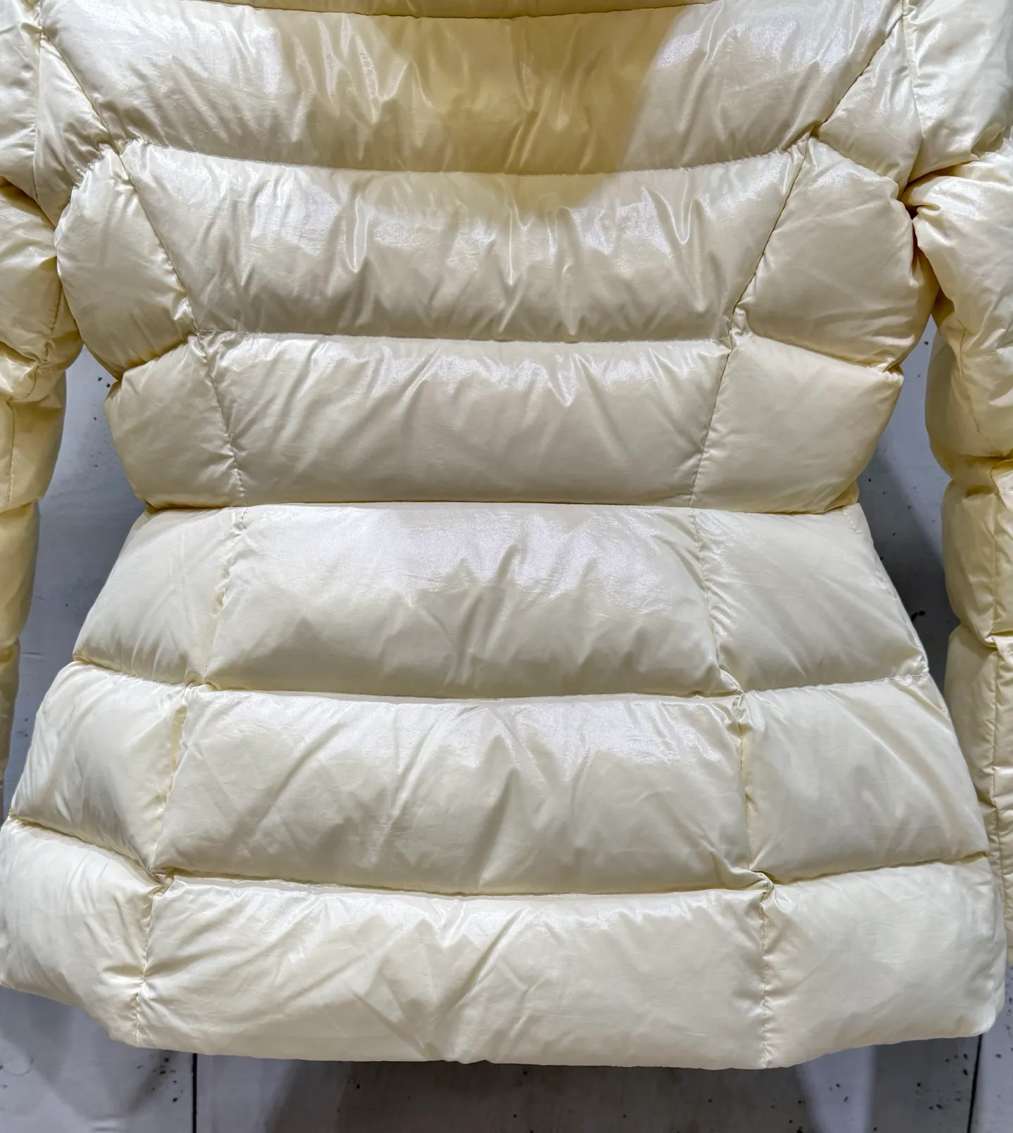 P920 Women's Moncler FW24 Barante short waist silhouette zipper long-sleeved down jacket Color: light pink off-white black Size: 0 1 2 3