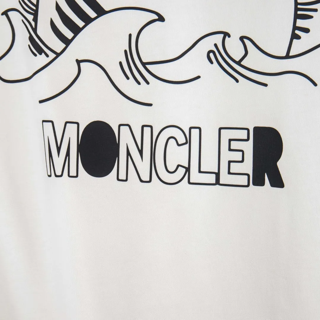 P190 💰 zp version [exclusive supply] MONCLER/muzzled 300g round neck short-sleeved T-shirt brand classic shark🦈 letter LOGO embossed technology official synchronization high version high quality fashionable personality versatile trend pure original quality original fabric hangtag collar label washed wheat three standard complete color: black. white. Size: S M L XL XXL No.: WS10024
