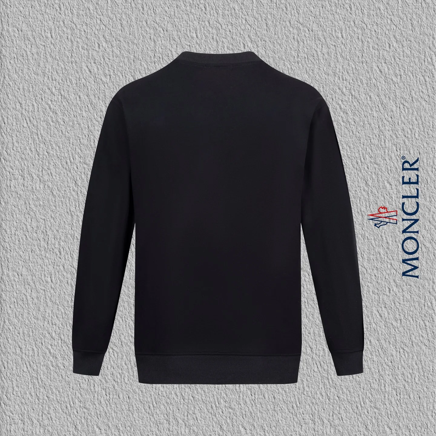 P230 Style No. B142 Meng Mouth Cursive Embroidered Letters Small Label Round Neck Sweatshirt Same style as MONCLER official website Fabric: 450g pure cotton double-ply double yarn terry Technology: imported machine thousands of needles full embroidery letters Customized pure cotton two-color striped threads are tight and non-deformable Supporting: complete three-label cardboard oil paper code sticker packaging High temperature pre-shrinking process before production will not shrink and deformation Imported machine professional plate production os version Can wear up to 200 pounds. The size is measured manually. The error of 2-3cm is normal. Color: black white size: s m l xl