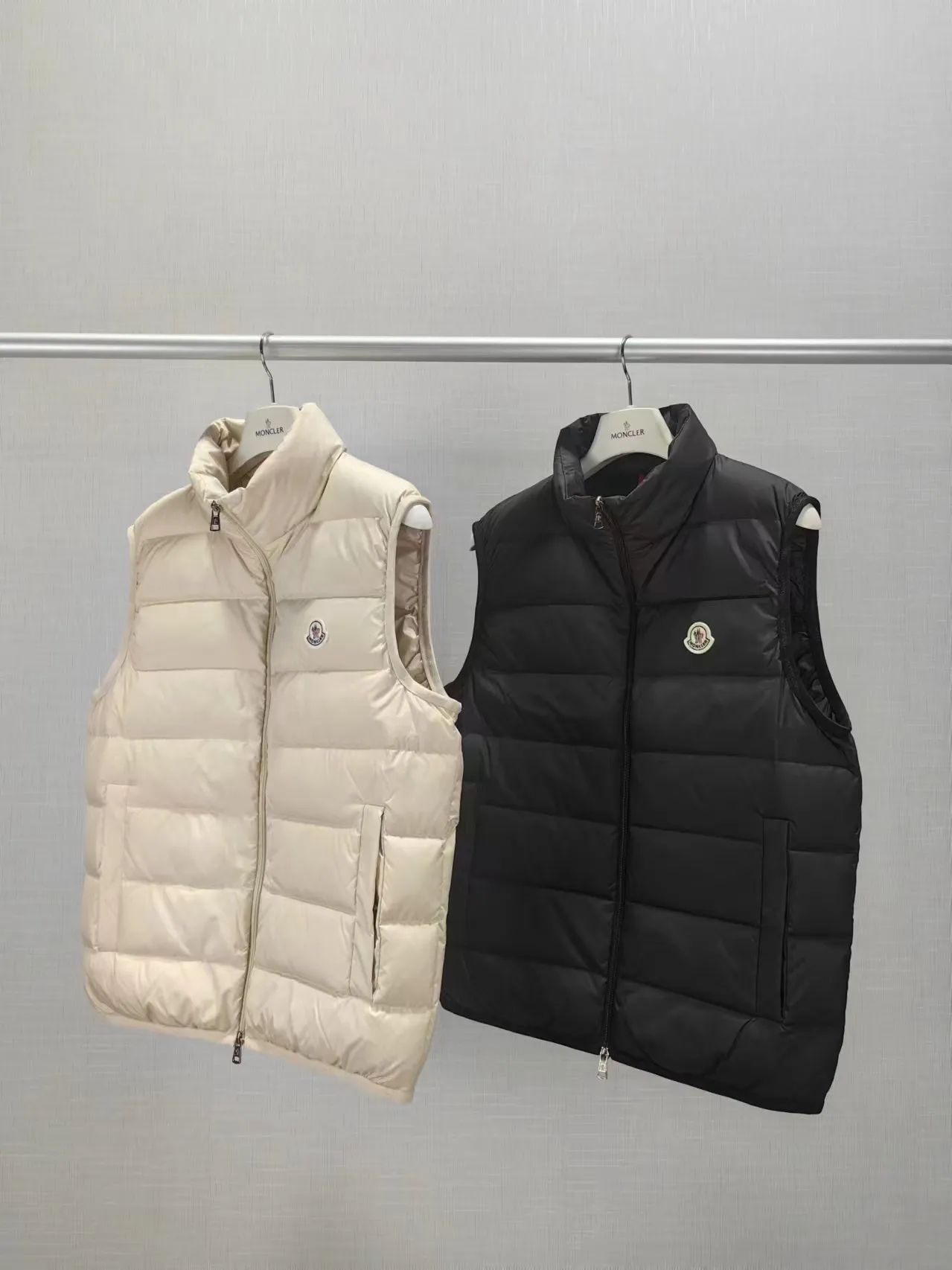 P520 MONCLER/Mask 24 new model stand collar zipper vest down jacket vest jacket same style for men and women