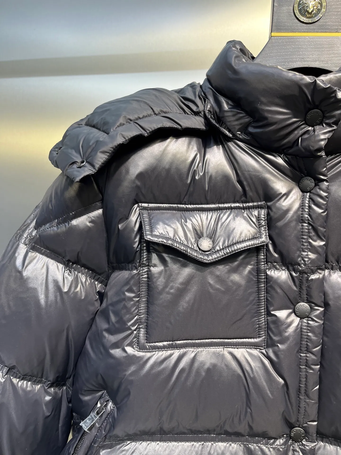 P880 Moncler🌟Moncler