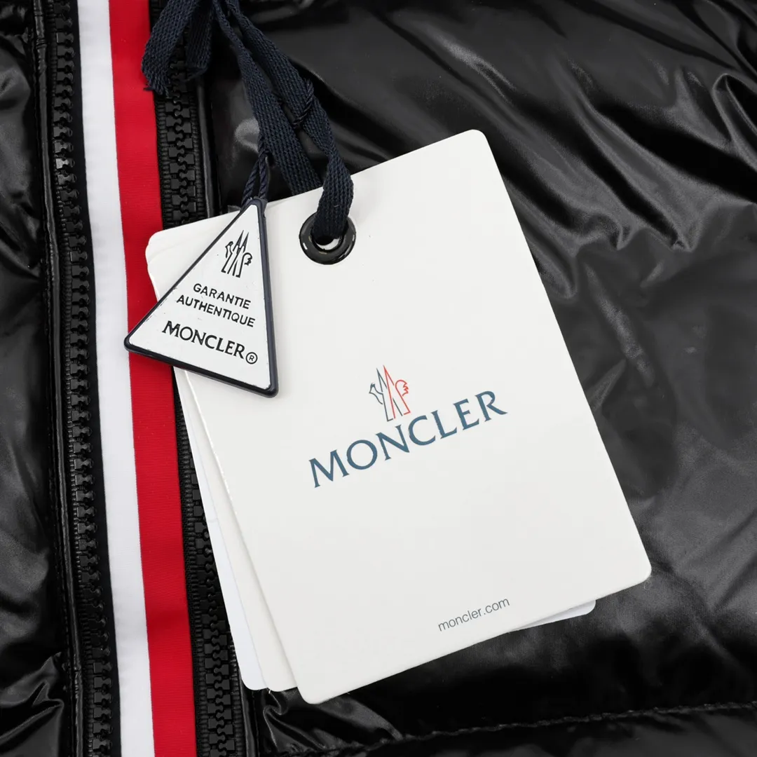 P800 Moncler/mask webbing hooded down jacket Size: 1-5