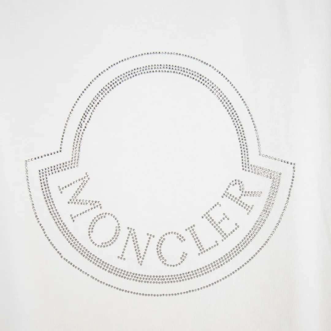 P190 zp version [exclusive supply] MONCLER/muzzle 300g round neck short-sleeved T-shirt brand classic hot diamond letter LOGO embossing process official synchronization high version high quality fashionable personality versatile trend pure original quality original fabric hang tag collar label washed wheat three standards complete Color: black. White. Size: S M L XL XXL Number: WS10028