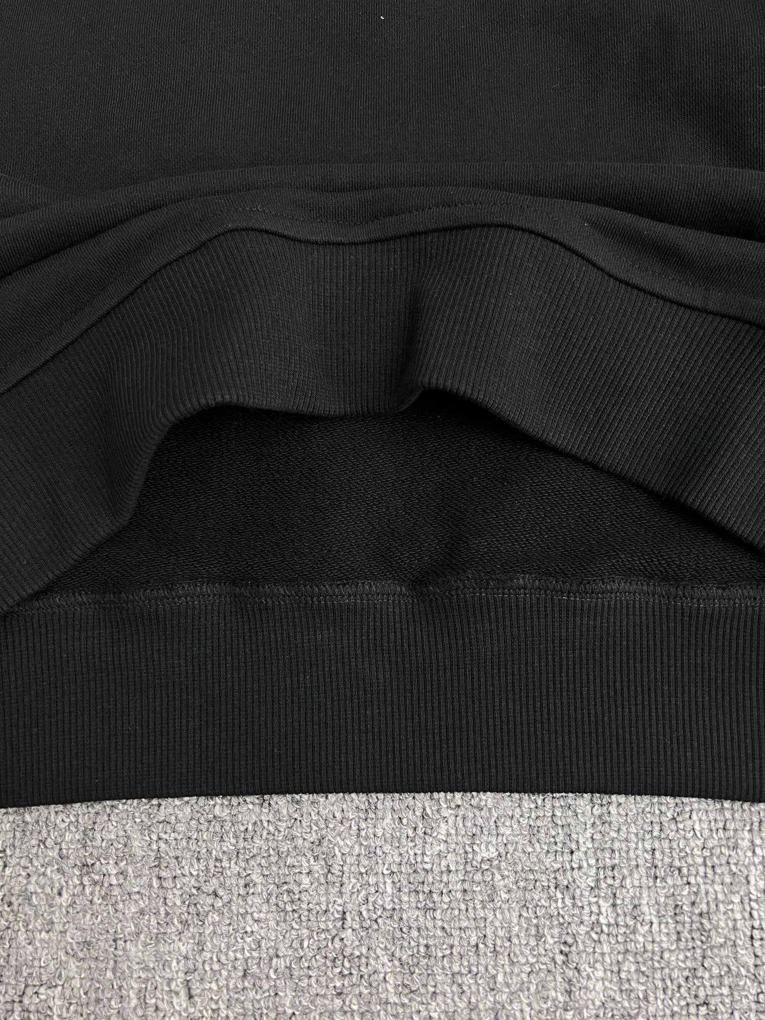 P390 Moncler masked letter embroidery printed round neck sweatshirt S/M/L/XL