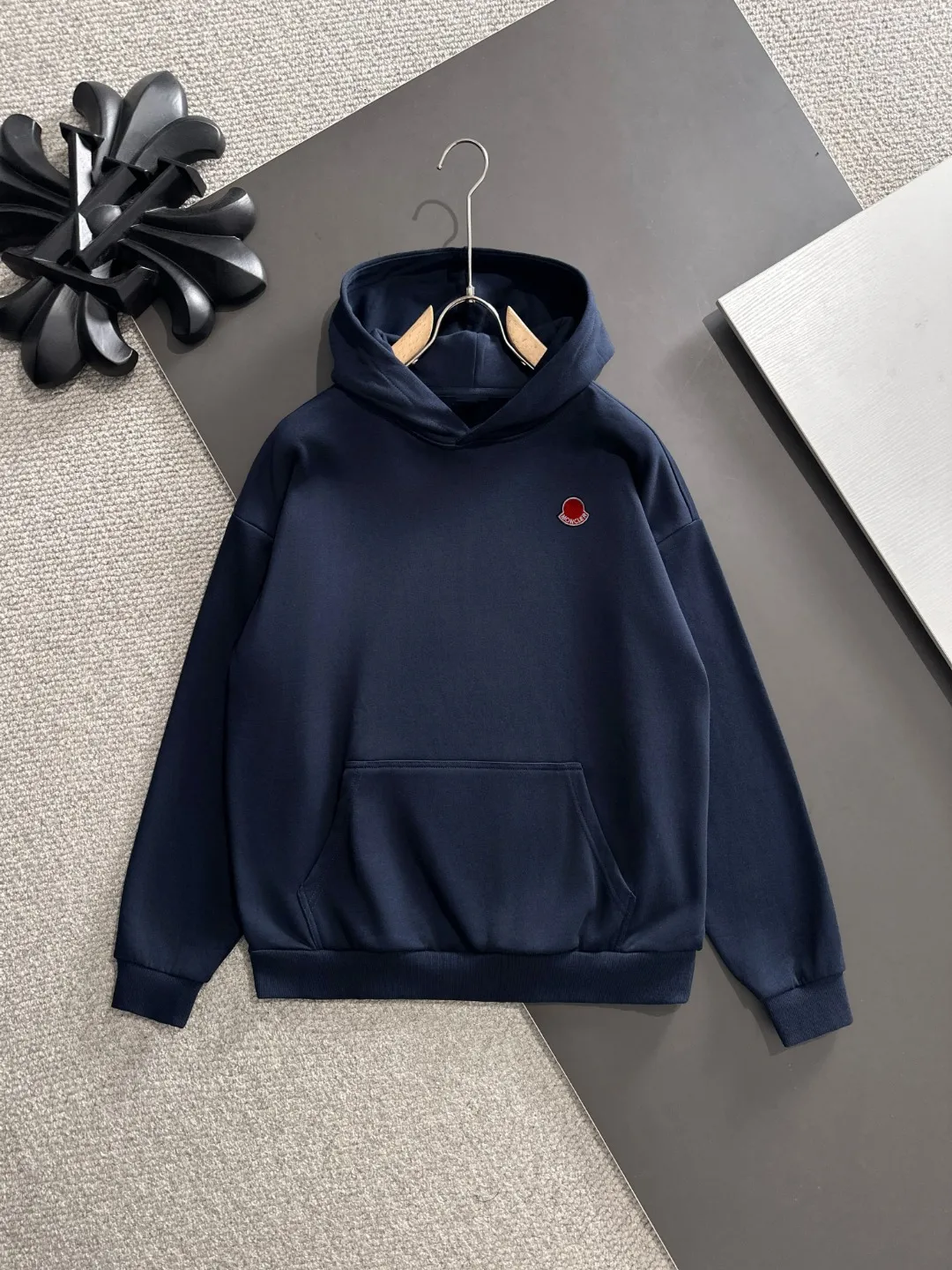 Next day shipping P720 MONCLER/Mongolian high quality 2025 autumn and winter new casual heavy industry hooded suit exclusively developed by yb! High quality production! The top version of the trading company channel order, external orders for imported custom fabrics, high breathability and comfort, impeccable details, absolutely worth buying! This type of suit is also a must-have for lazy people. You don’t have to think about how to match it, you can just get it in one set! Brand element design concept, delicate and soft feel! It presents a casual cut and the upper body shape is great! On sale simultaneously on the official website! From a high-end men's positioning brand, the low-key luxury taste is irresistible! Exquisite workmanship and impeccable quality! The overall style is simple, fashionable and timeless, fully meeting the requirements of stylish and tasteful dressing! Sizes: S to XXL (or state your height and weight when placing an order)