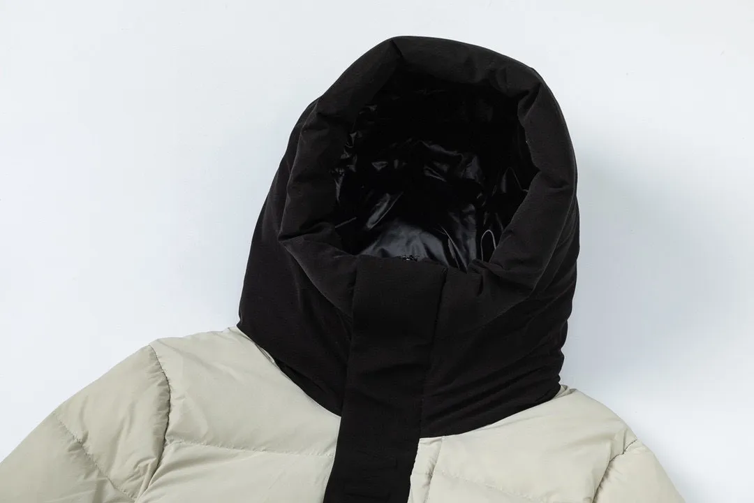 P820 ​​with dust bag) Moncler/Mask 22Fw Black Samurai access control three-dimensional embossed letter down jacket, new fall and winter madeira. Black Samurai scarf hooded mid-length down jacket, hard to find on the official website, 95% goose down filling Madeira down jacket is a common item in the functional wardrobe, made of Longuesaison nylon, providing excellent warmth and light comfort. Presented in calming neutral tones, the loose silhouette pays homage to clean design. Made of matte Longue Saison nylon Painted nylon lining Filled with down Hood and front placket made of 2.5 layers of fabric Logo embossed Hidden button and zipper closure Exterior pockets with hidden snap closure Chest pocket with zipper closure Adjustable hood and flat elastic drawstring Matte black branding Color: Black Gray Off-White Size: 1 2 3 4 5